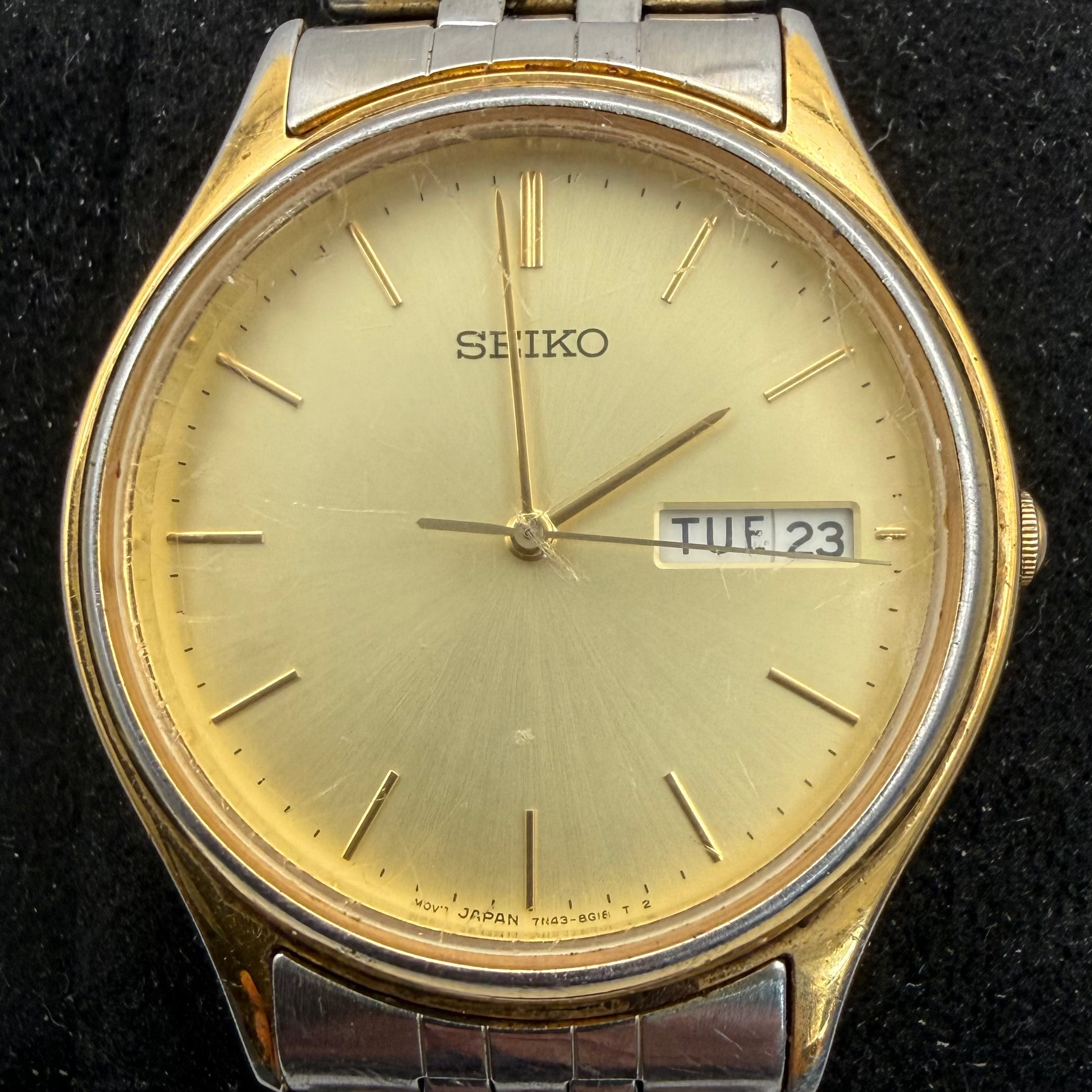 Vintage Seiko 7N43-8A99 Day Date Gold Tone Quartz Watch (Fully Tested and Working)- £70.00