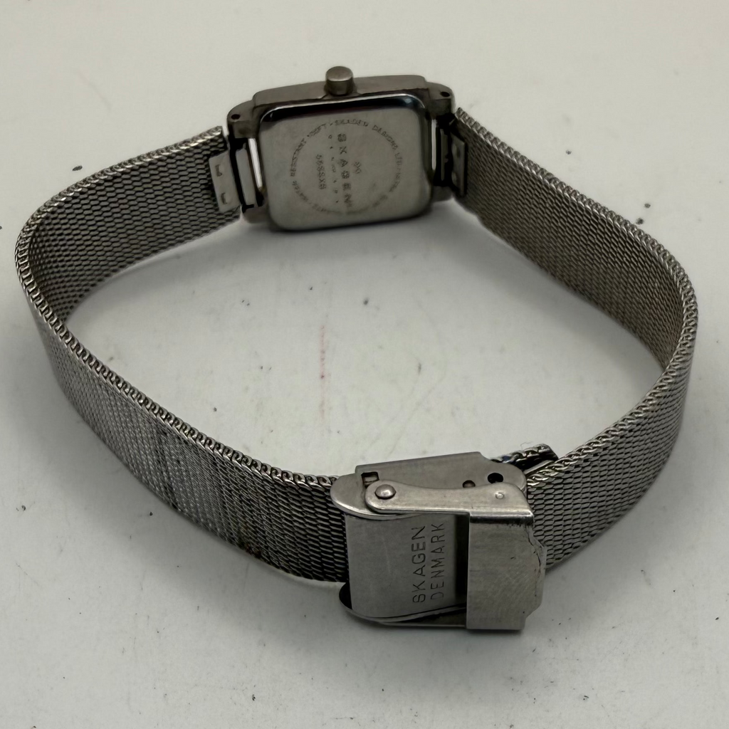 Skagen Denmark Ladies Rectangular Mesh Bracelet Watch 55SSXB (Fully Tested and Working)- £25.00