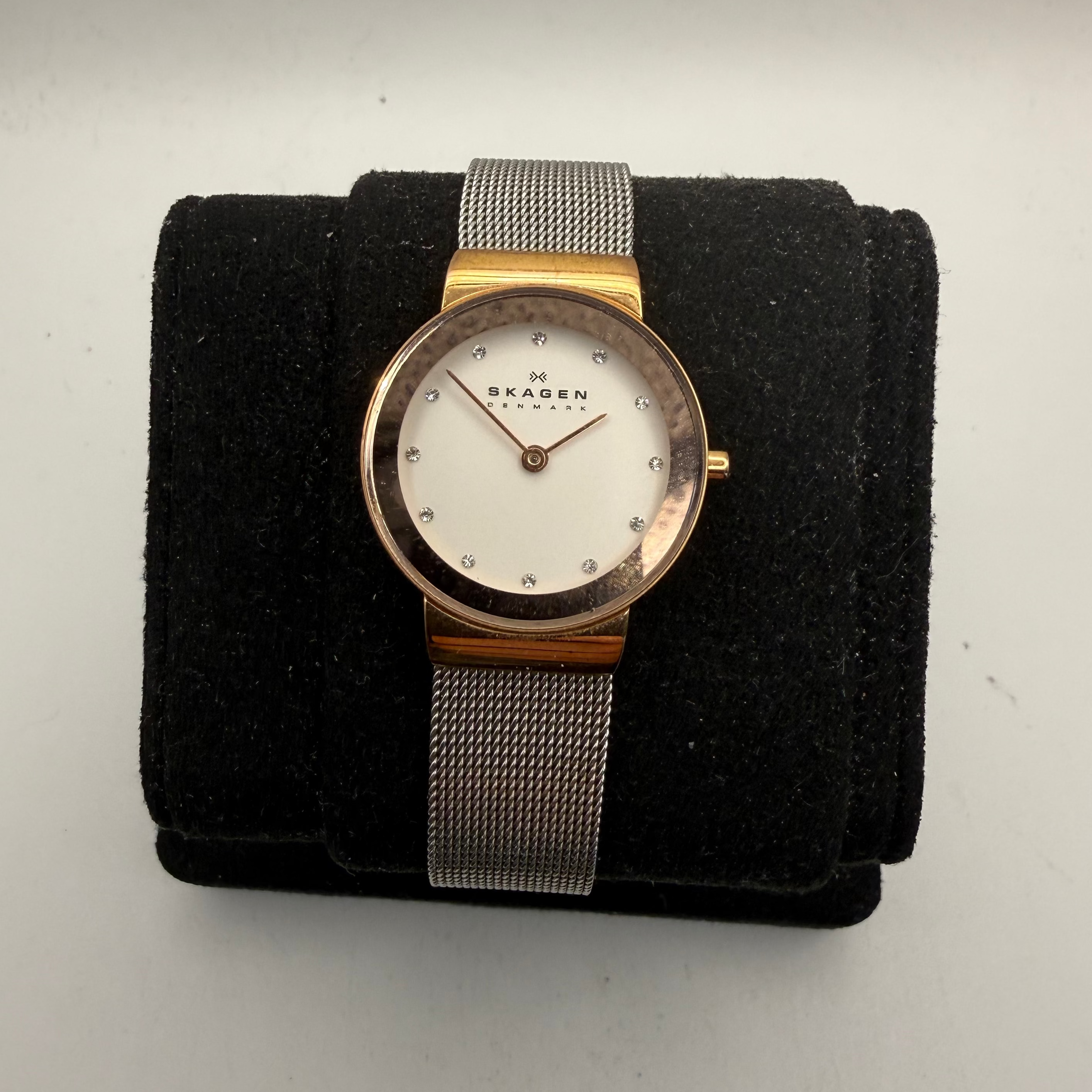 Skagen Ladies Crystal Dial Watch (Fully Tested and Working)- £45.00