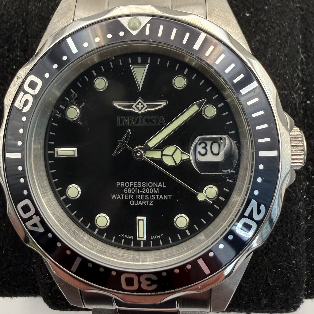 Invicta Pro Diver 8932 Men's Black Dial 200m Quartz Watch Boxed (Fully Tested and Working)- £55.00