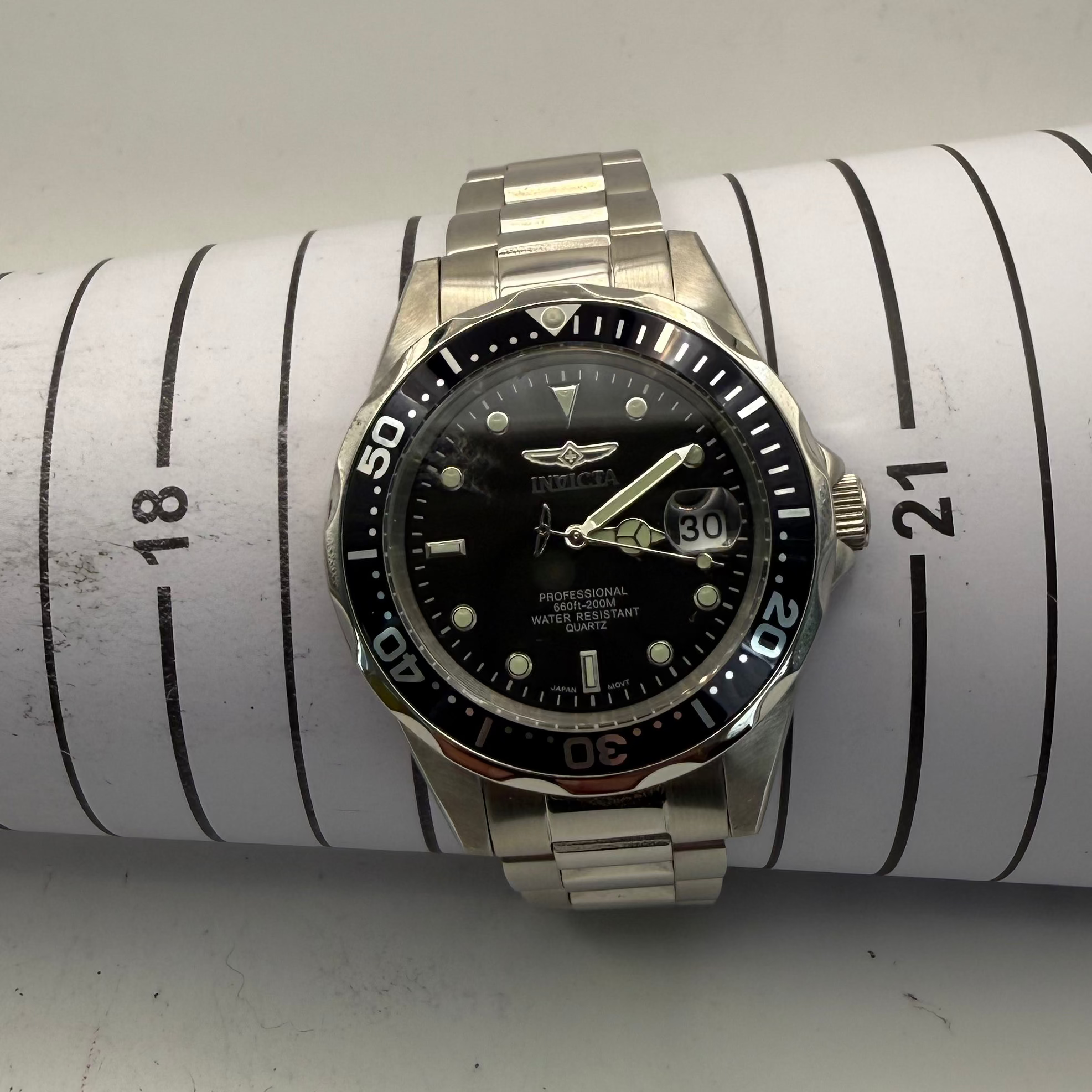 Invicta Pro Diver 8932 Men's Black Dial 200m Quartz Watch Boxed (Fully Tested and Working)- £55.00