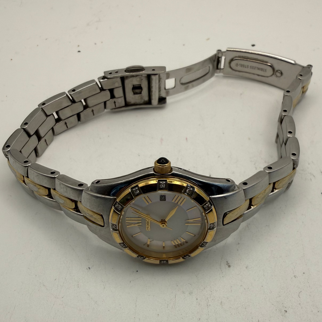Seiko Ladies Two-Tone Quartz Watch – White Dial – New Battery Fitted- £35.00