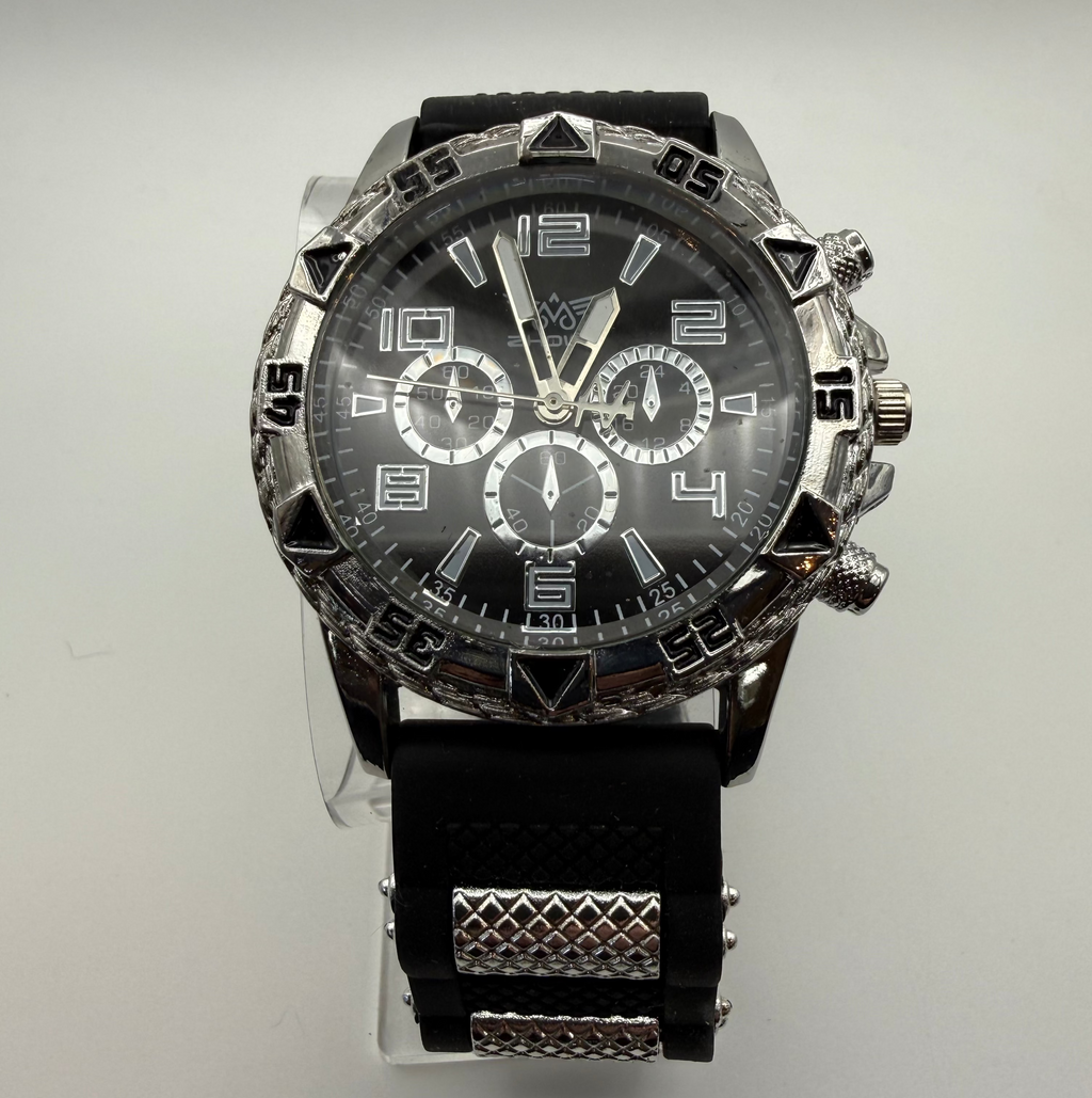 ZHOUWE Men's Quartz Chronograph- £12.99
