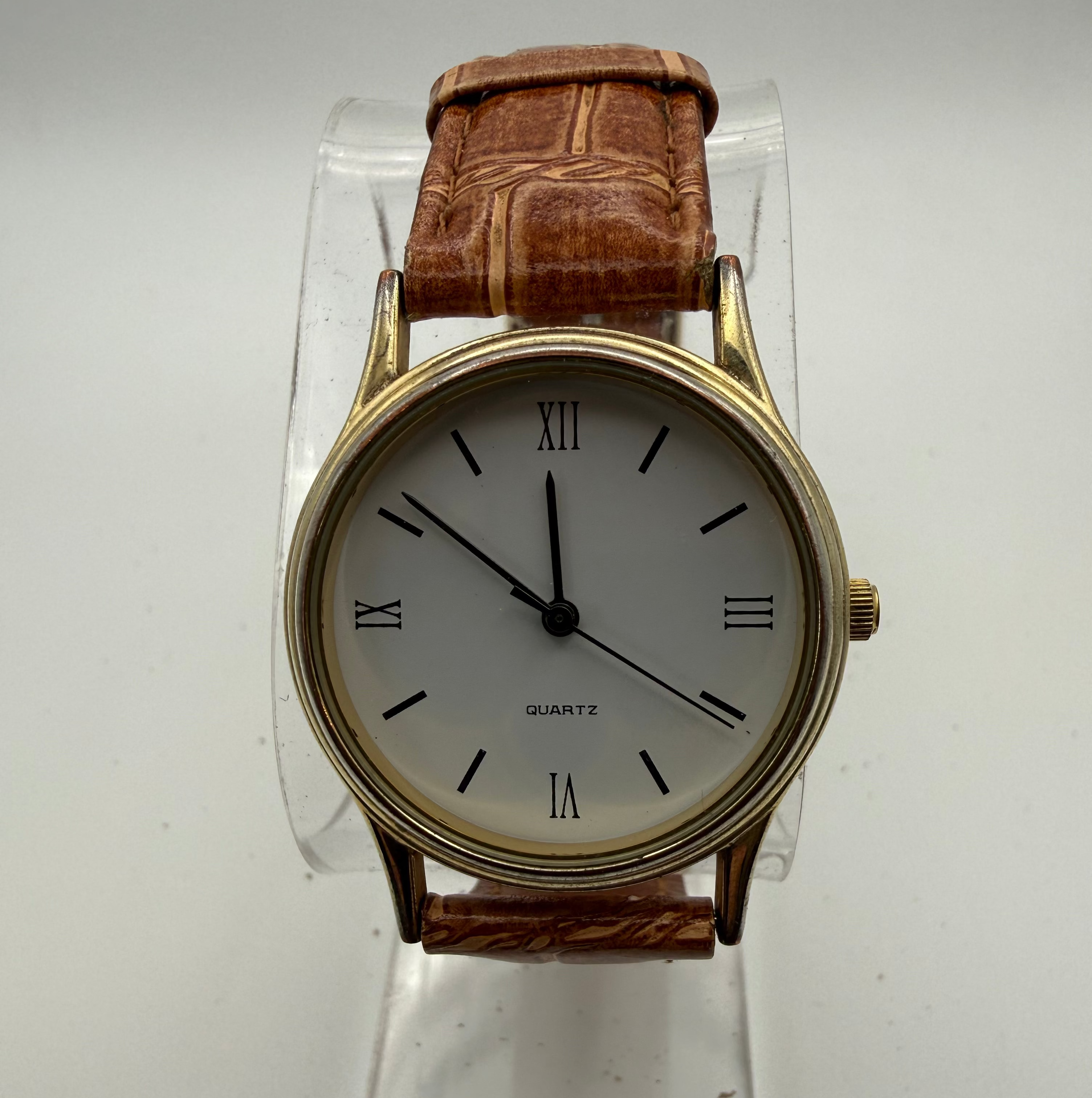 No Brand Classic Gold Tone Roman Numeral- £9.99