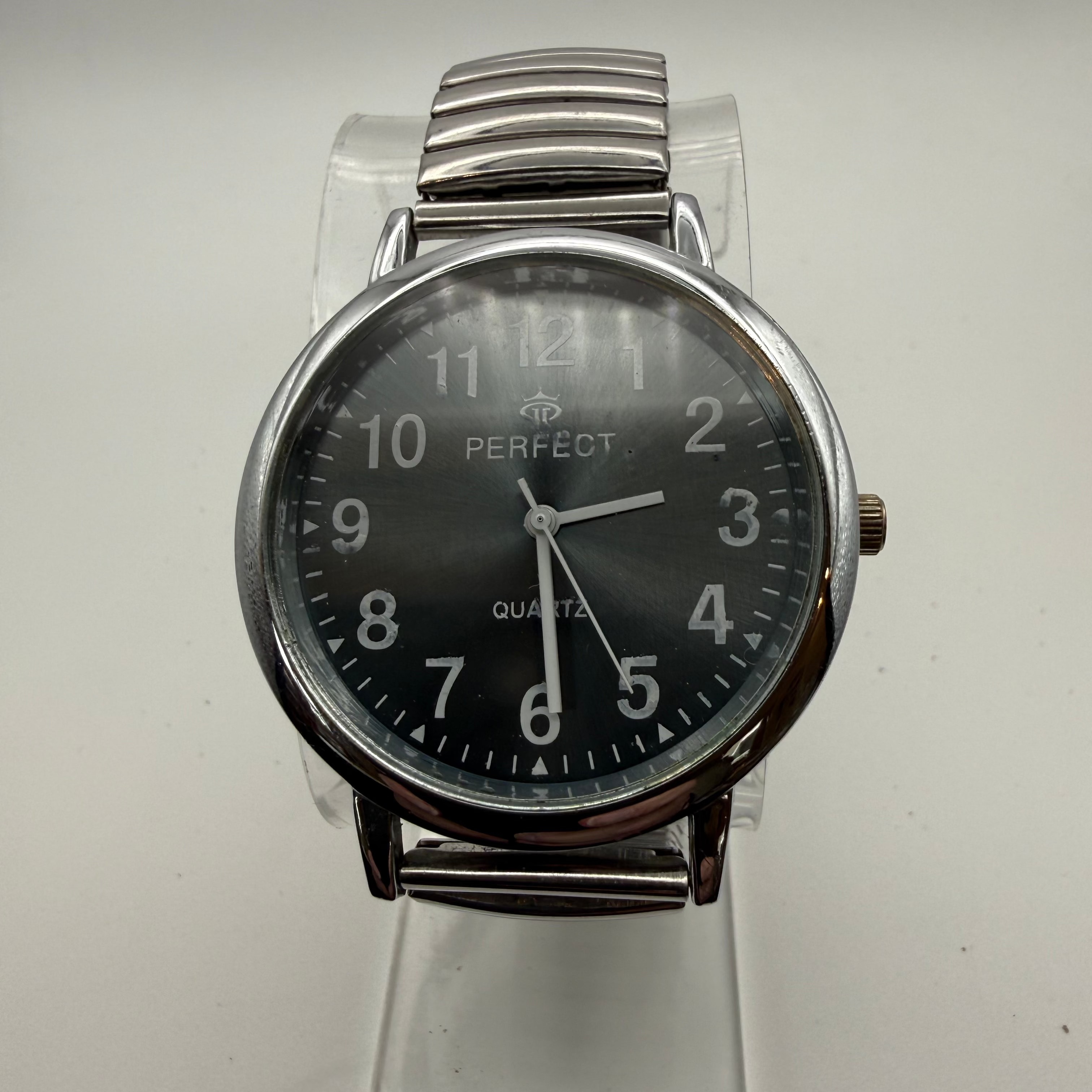 Perfect Retro Quartz Stainless Steel Watch- £11.99