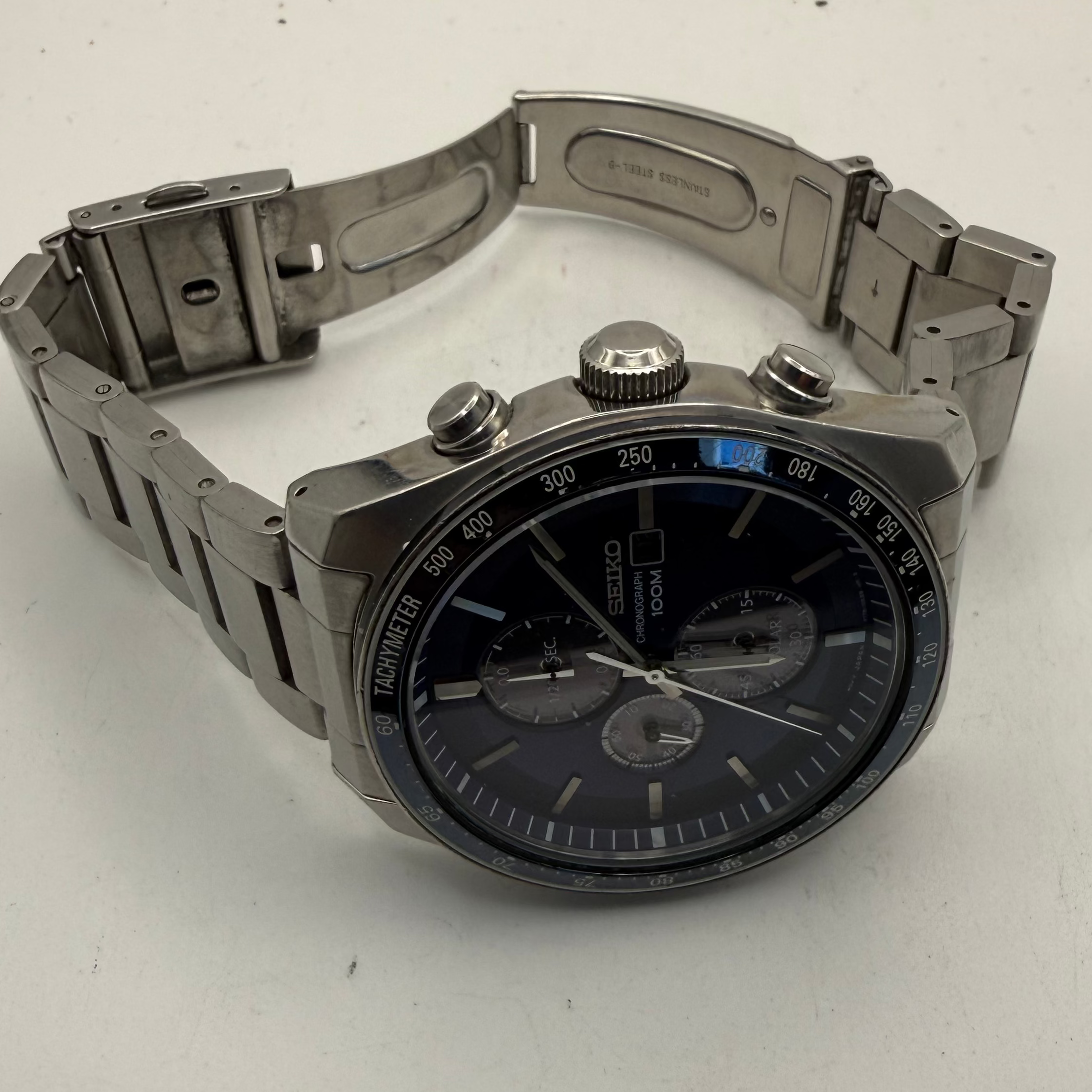 Seiko Solar Chronograph 100M Blue Dial Men's Watch – Box, Instructions & Spare Links- £200.00