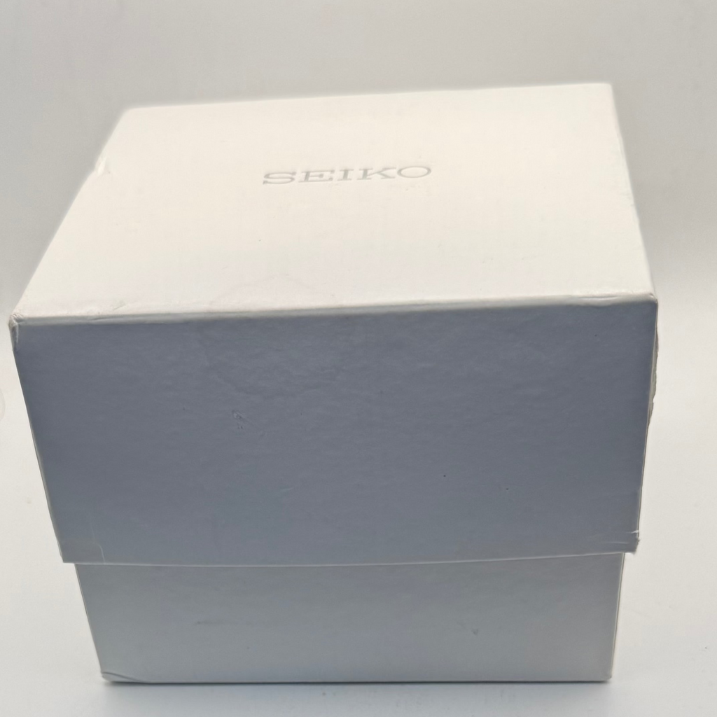 Seiko Solar Chronograph 100M Blue Dial Men's Watch – Box, Instructions & Spare Links- £200.00