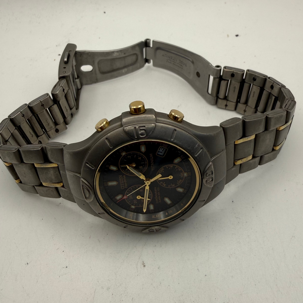 Citizen Eco-Drive Titanium Chronograph Alarm 42mm Men's Watch (Fully Tested and Working)- £