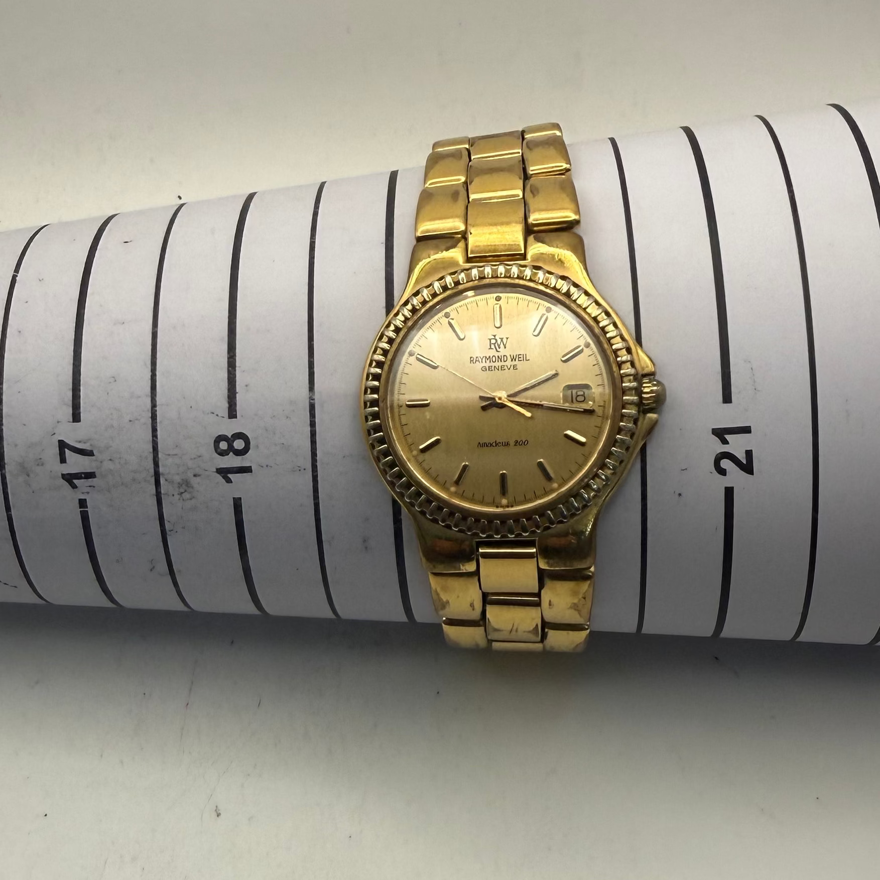 Raymond Weil Amadeus 200 Gold Tone Date Quartz Watch 9205-1 (Fully Tested and Working)- £90.00