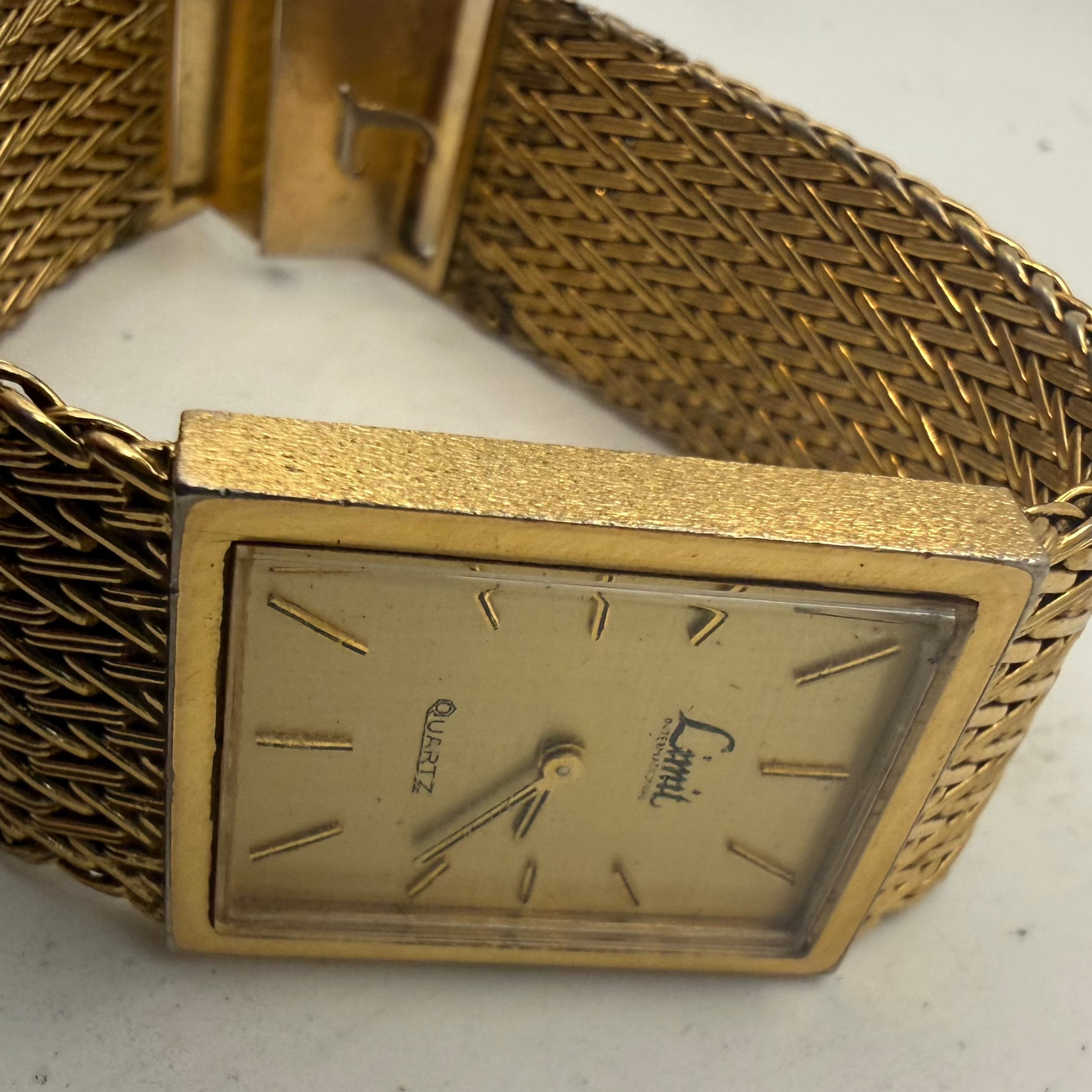 Limit International Gold Tone Rectangular Quartz Vintage Bracelet Watch (Fully Tested and Working)- £35.00