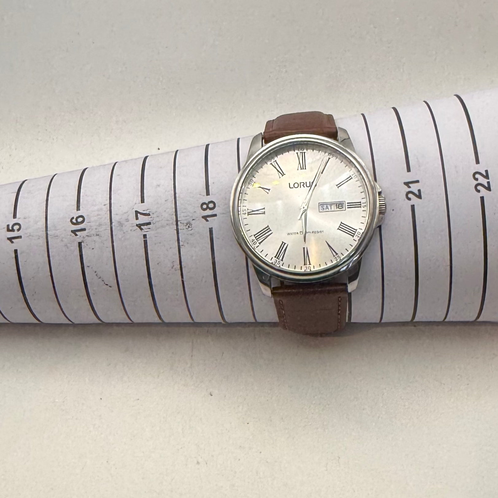 Lorus VX43-X093 Silver Dial Day/Date Quartz Men's Watch (Fully Tested and Working)- £40.00