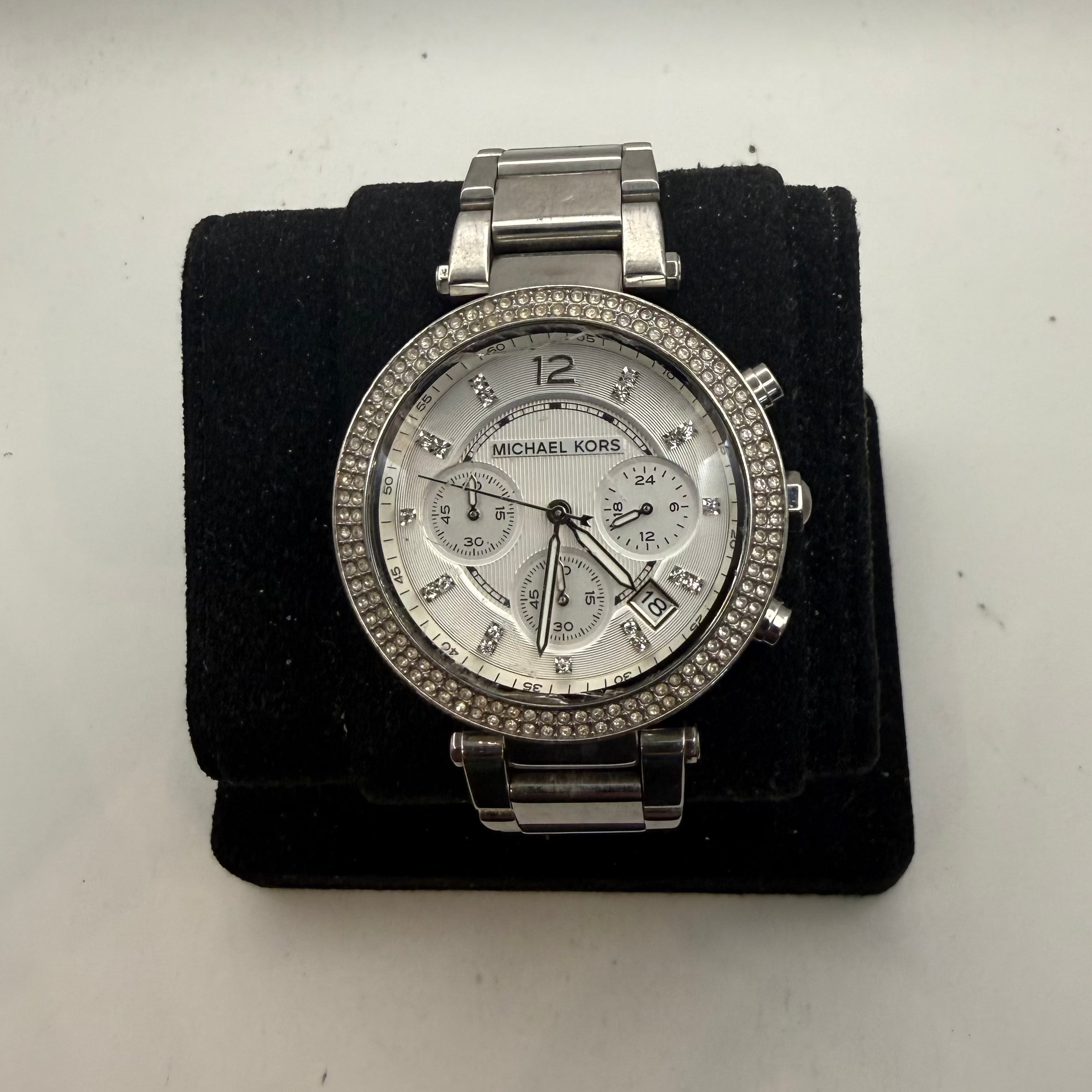 Michael Kors Parker Silver Chronograph Crystal Bezel Ladies Watch (Fully Tested and Working)- £35.00