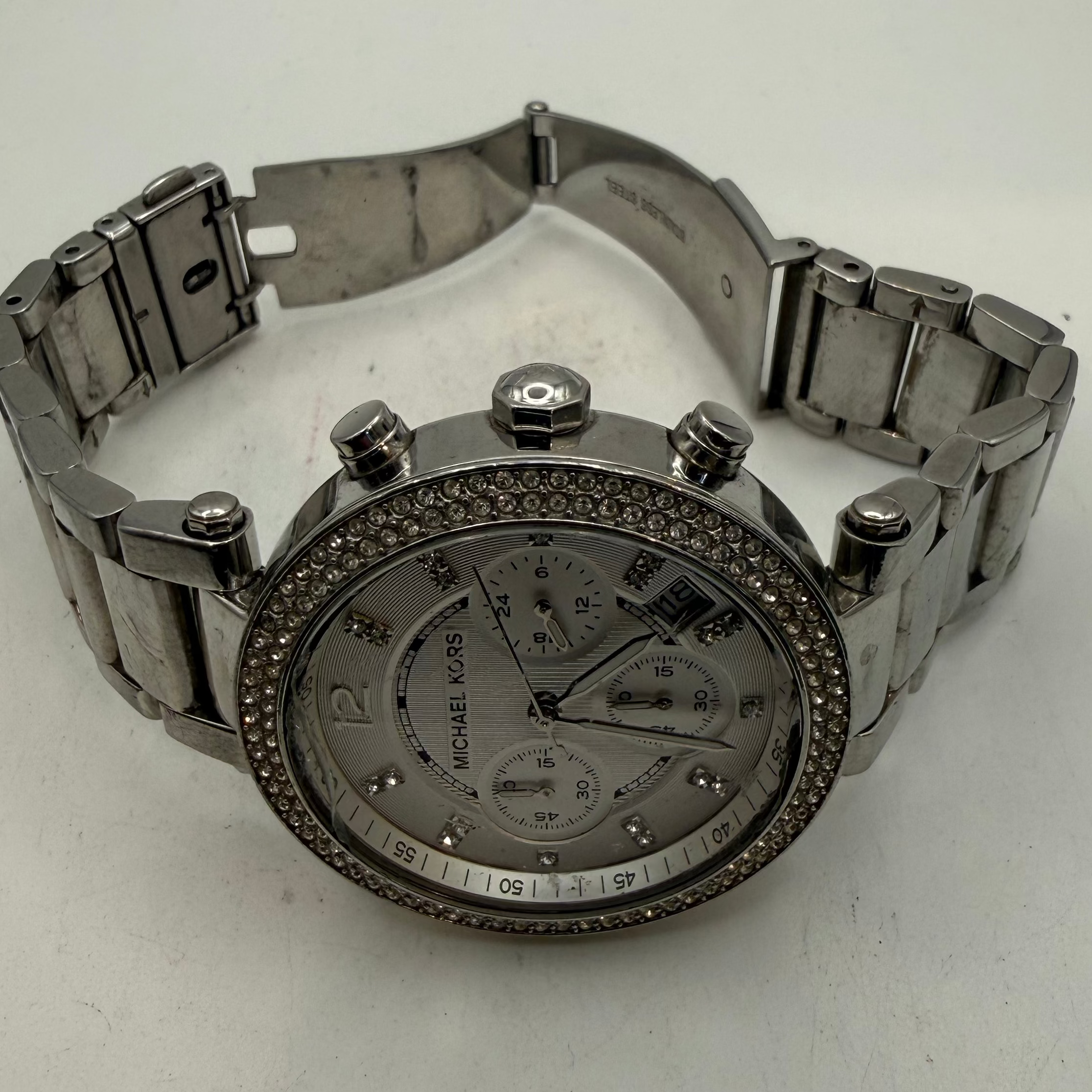 Michael Kors Parker Silver Chronograph Crystal Bezel Ladies Watch (Fully Tested and Working)- £35.00