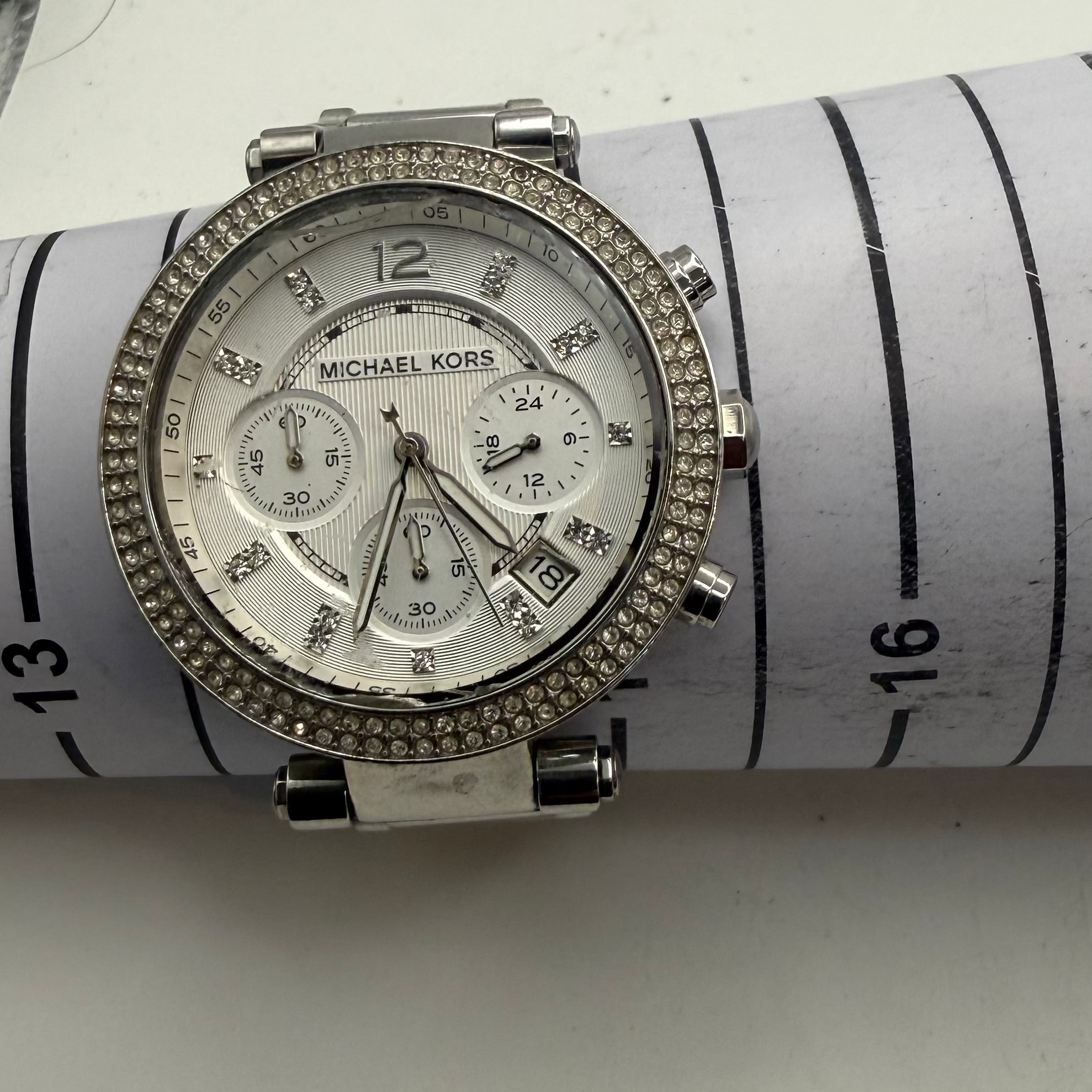 Michael Kors Parker Silver Chronograph Crystal Bezel Ladies Watch (Fully Tested and Working)- £35.00