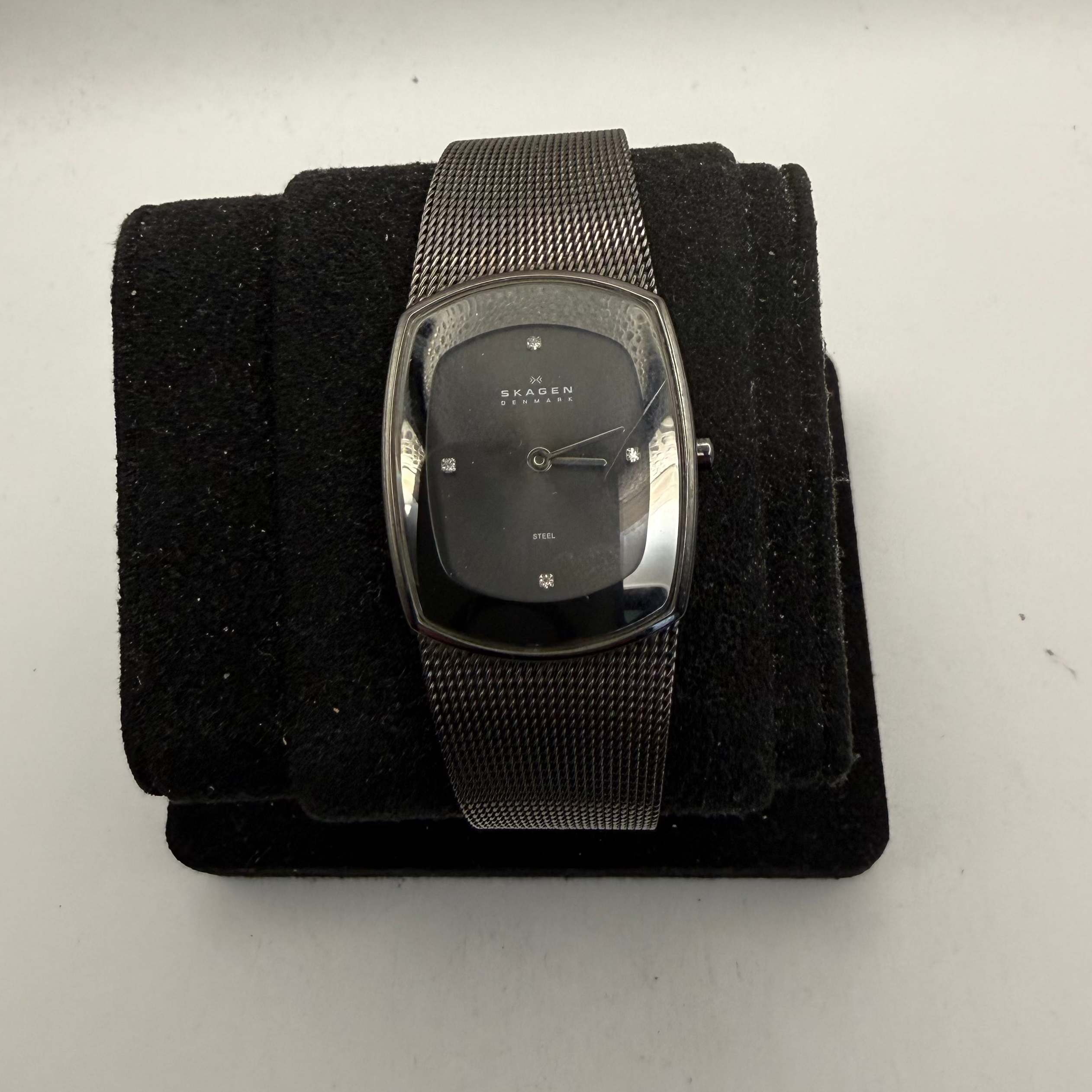 Skagen Denmark 649SMM Black Dial Crystal Ladies Watch Mesh Bracelet (Fully Tested and Working- £35.00