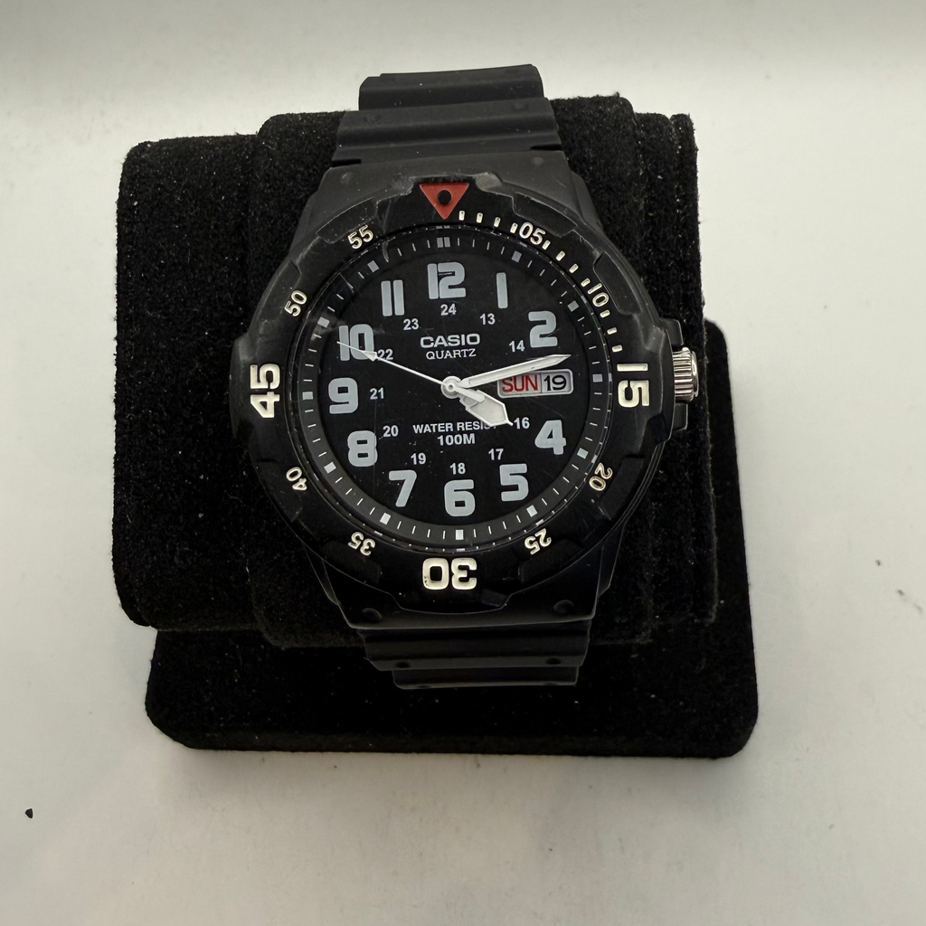 Casio MRW-200H Black Quartz Day Date 100M Watch (Fully Tested and Working)- £30.00