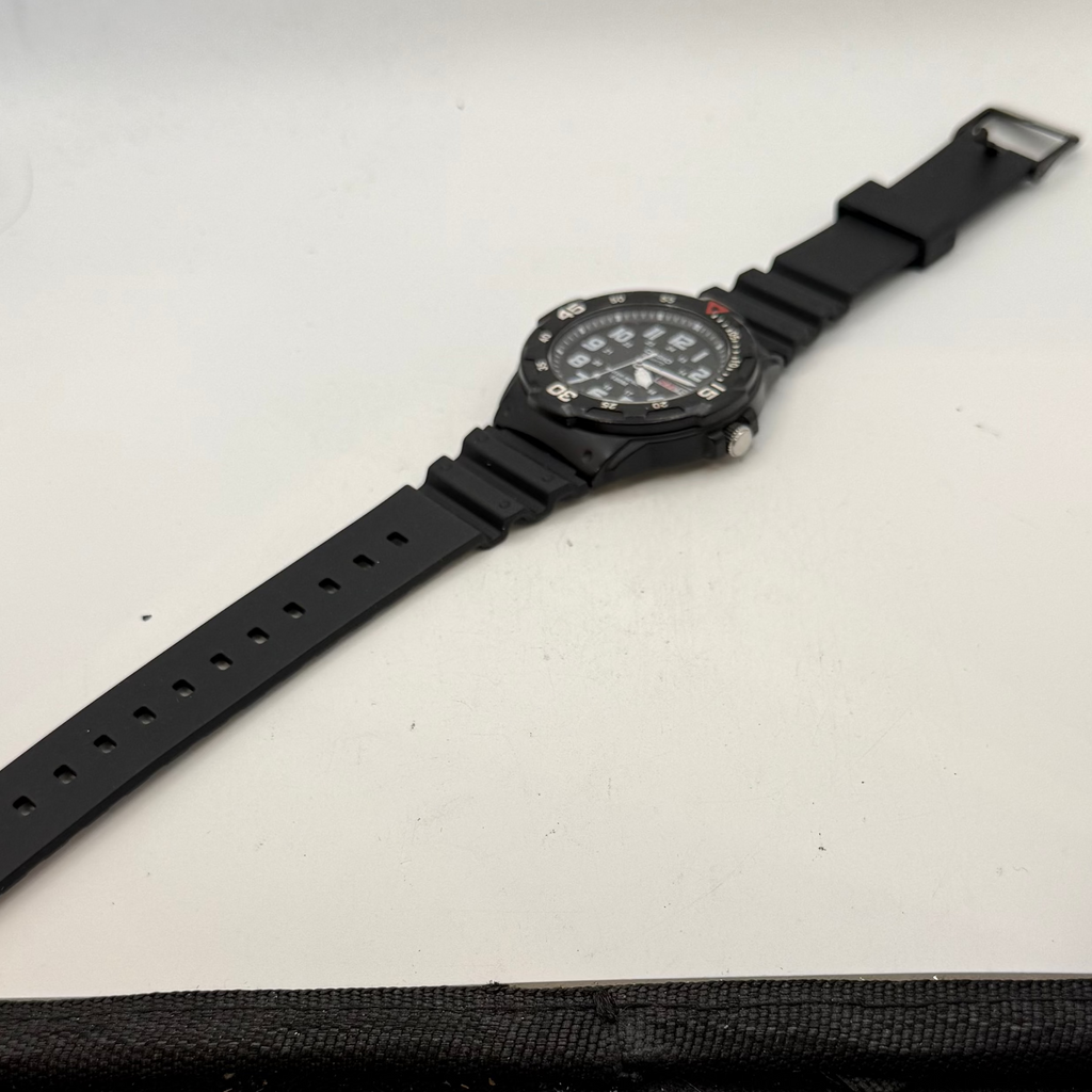 Casio MRW-200H Black Quartz Day Date 100M Watch (Fully Tested and Working)- £30.00