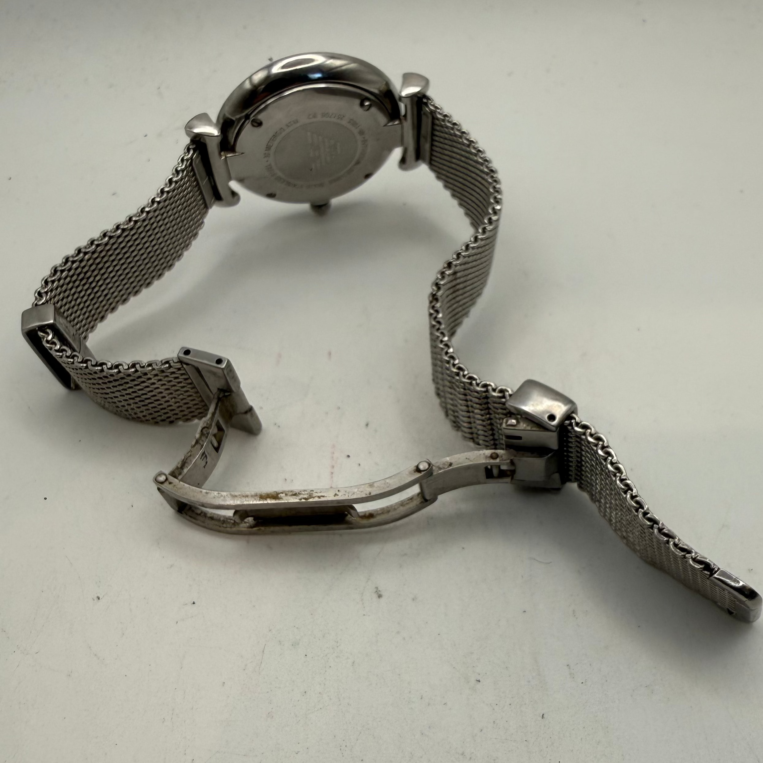 Emporio Armani AR1955 Ladies Mother of Pearl Dial Mesh Bracelet Watch (Fully Tested and Working- £40.00