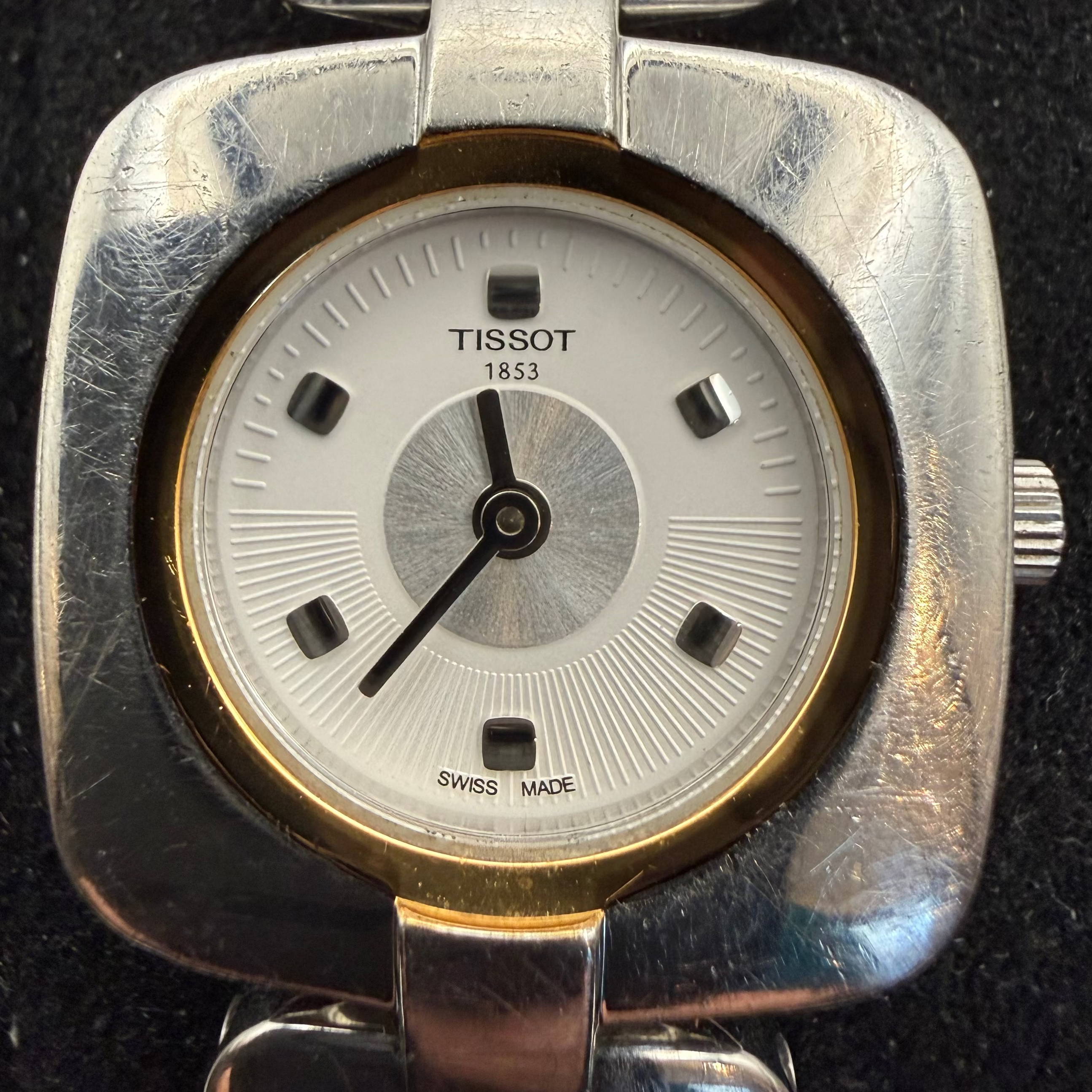 Tissot 1853 T020109A Ladies Two-Tone Swiss Quartz Watch (Fully Tested and Working- £75.00