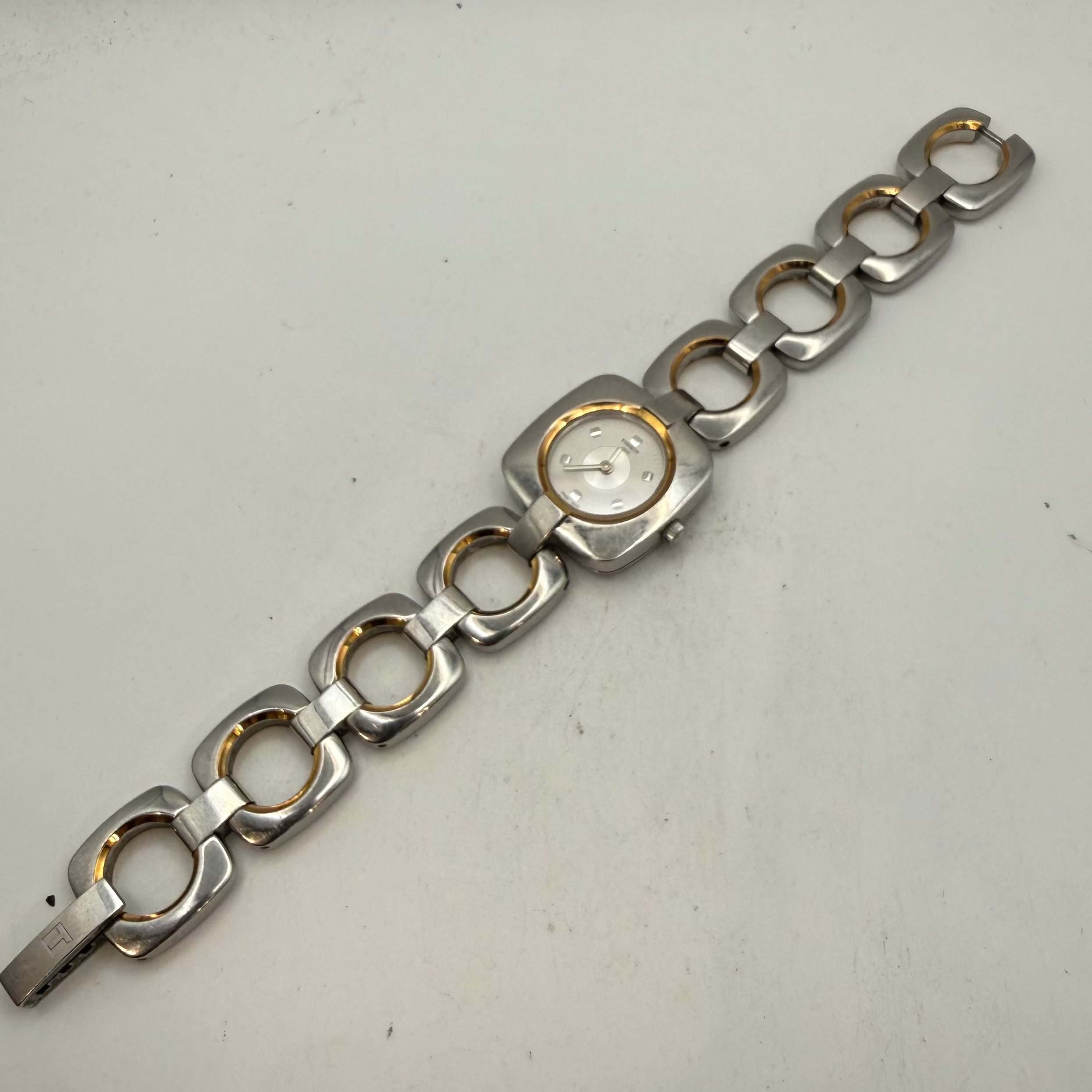Tissot 1853 T020109A Ladies Two-Tone Swiss Quartz Watch (Fully Tested and Working- £75.00