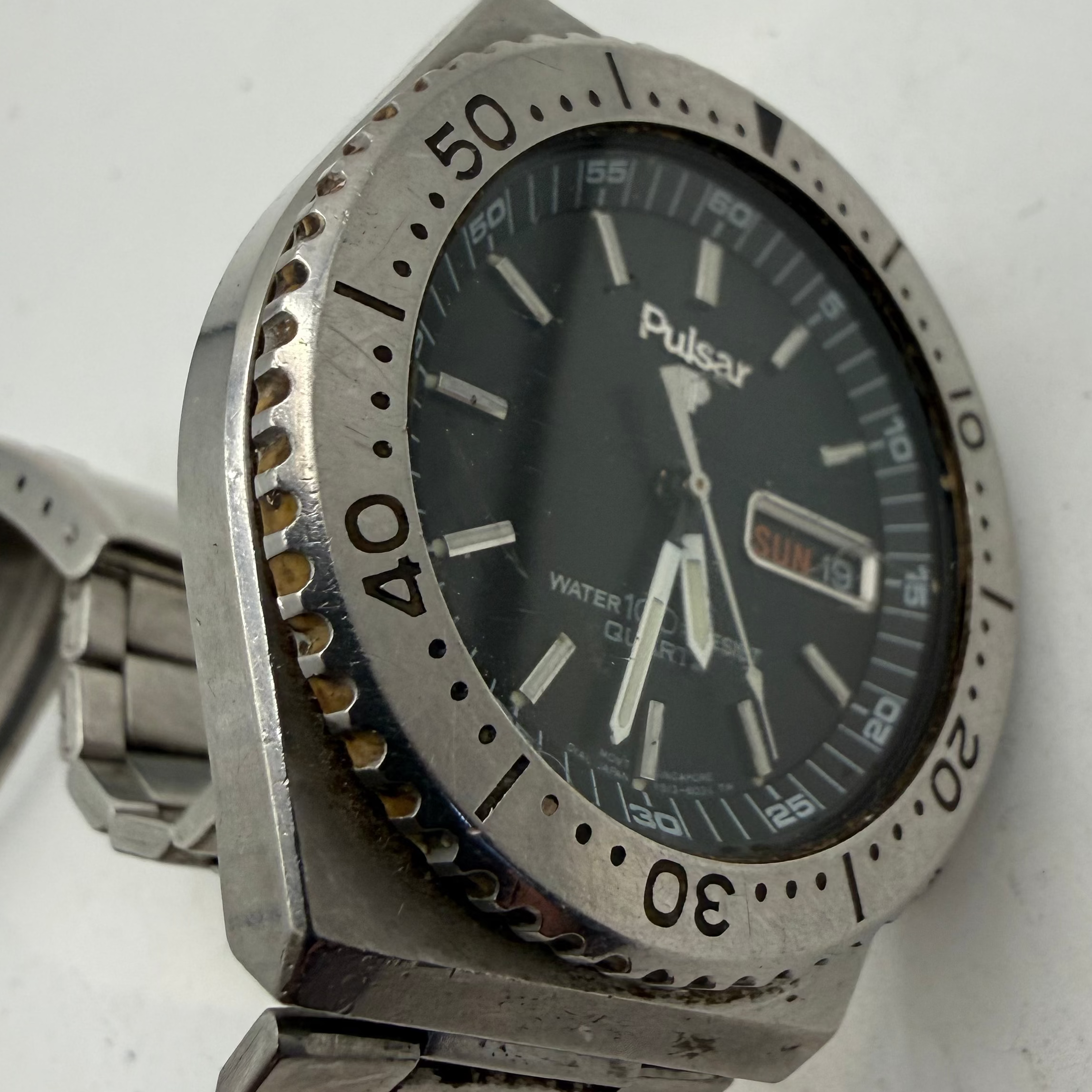 Pulsar Vintage Diver Style Day/Date Quartz Watch 080323 (Fully Tested and Working)- £50.00