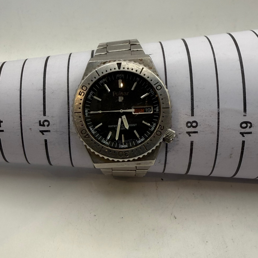 Pulsar Vintage Diver Style Day/Date Quartz Watch 080323 (Fully Tested and Working)- £50.00