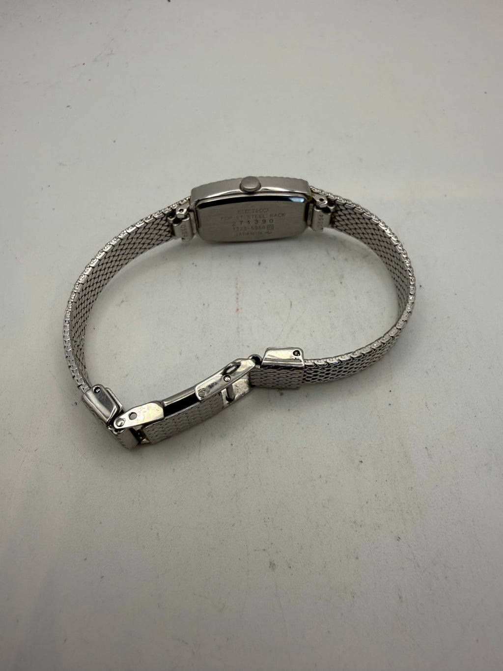 Seiko Quartz Ladies Dress Watch Silver Dial Mesh Bracelet 271390 (Fully Tested and Working)- £40.00