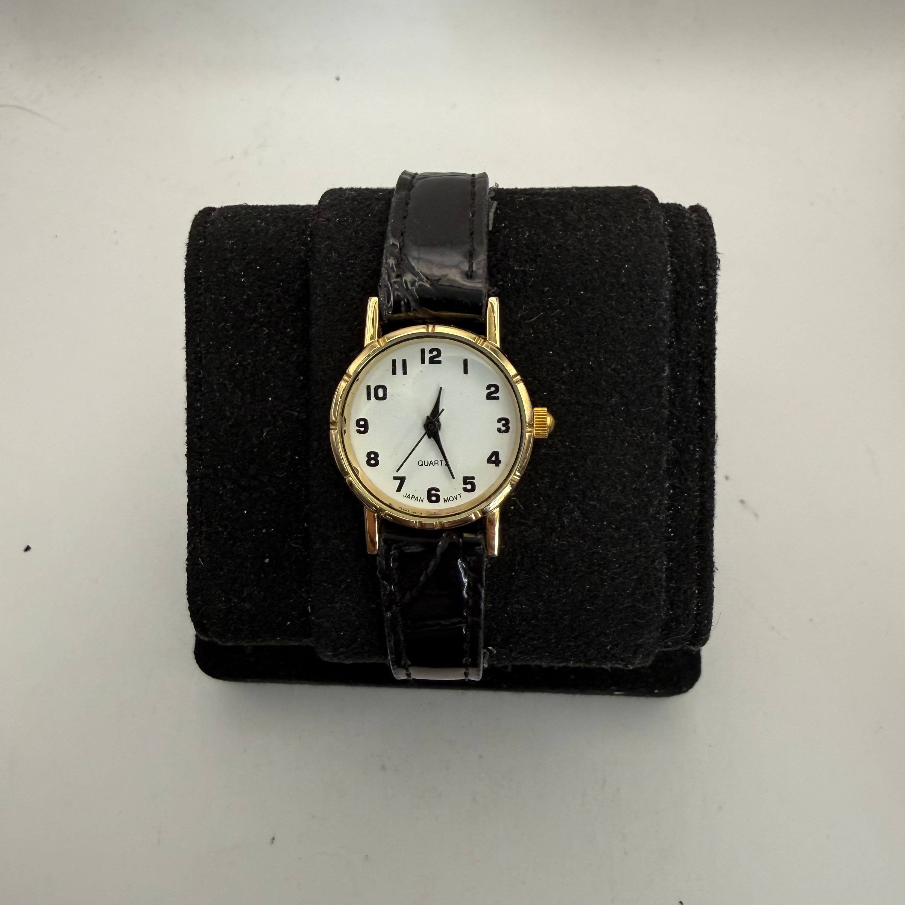 Ladies Gold Tone Quartz White Dial Black Leather Strap Watch (Fully Tested and Working)- £10.00