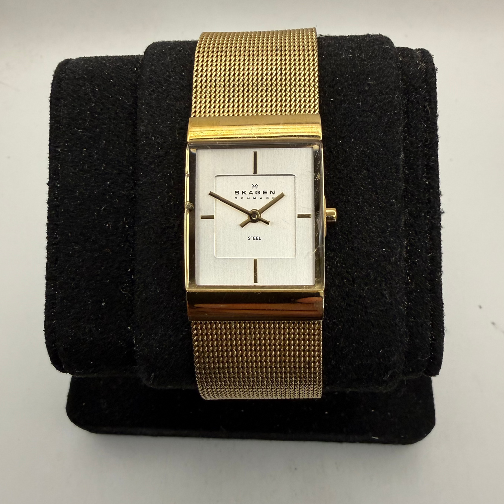 Skagen Denmark 383SGG Gold Tone Mesh Bracelet Ladies Watch (Fully Tested and Working)- £40.00
