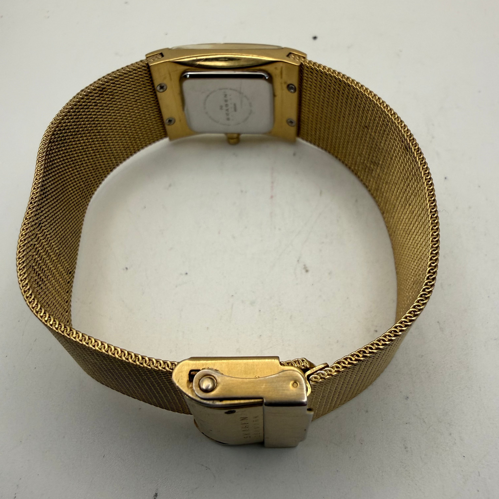 Skagen Denmark 383SGG Gold Tone Mesh Bracelet Ladies Watch (Fully Tested and Working)- £40.00