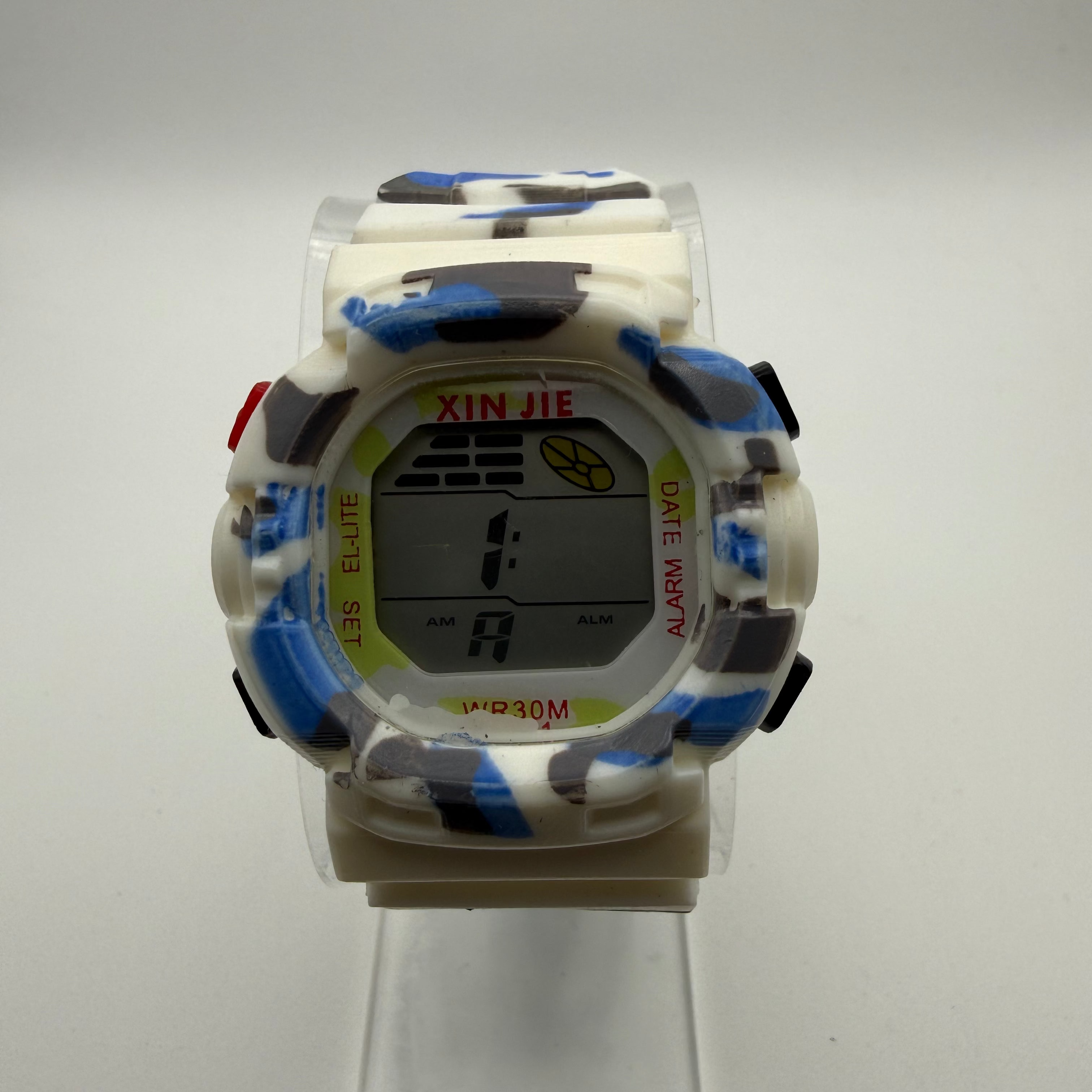 Xin Jie Kids Digital Camo Sports Watch – White Camouflage- £4.99