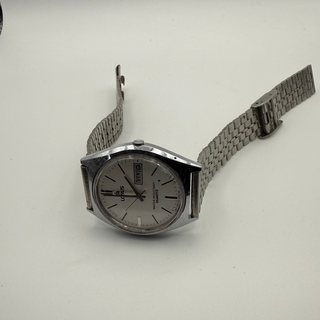 Lorus Day Date Silver- £29.99