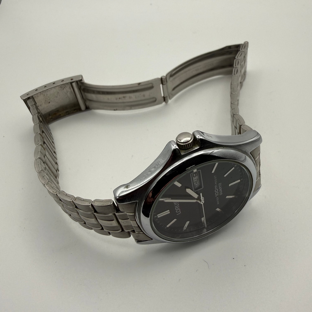 Lorus Quartz Day/Date 100m – Black Dia- £44.99