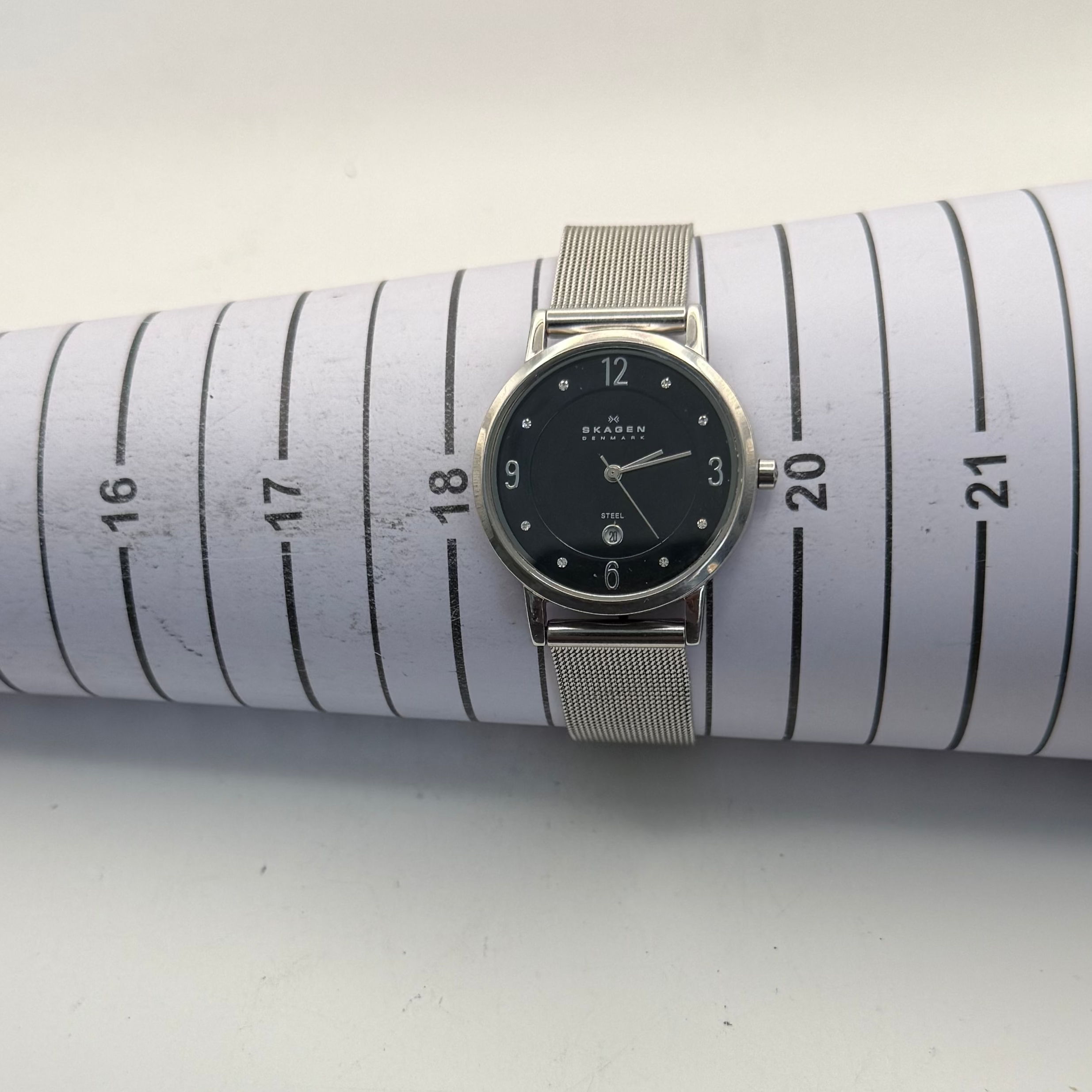 Skagen Denmark Black Dial Crystal Date Stainless Steel Mesh Watch (Fully Tested and Working- £35.00