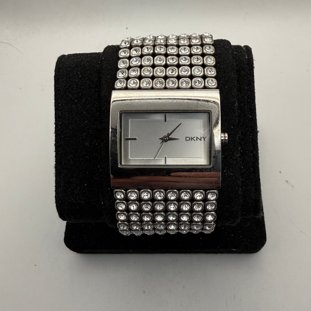 DKNY NY-4661 Crystal Set Stainless Steel Ladies Watch (Fully Tested and Working)- £35.00