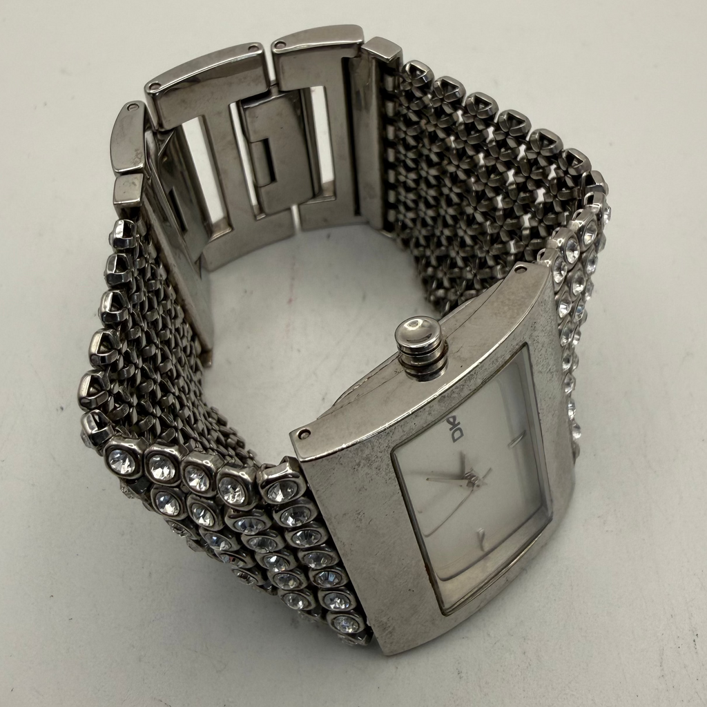 DKNY NY-4661 Crystal Set Stainless Steel Ladies Watch (Fully Tested and Working)- £35.00