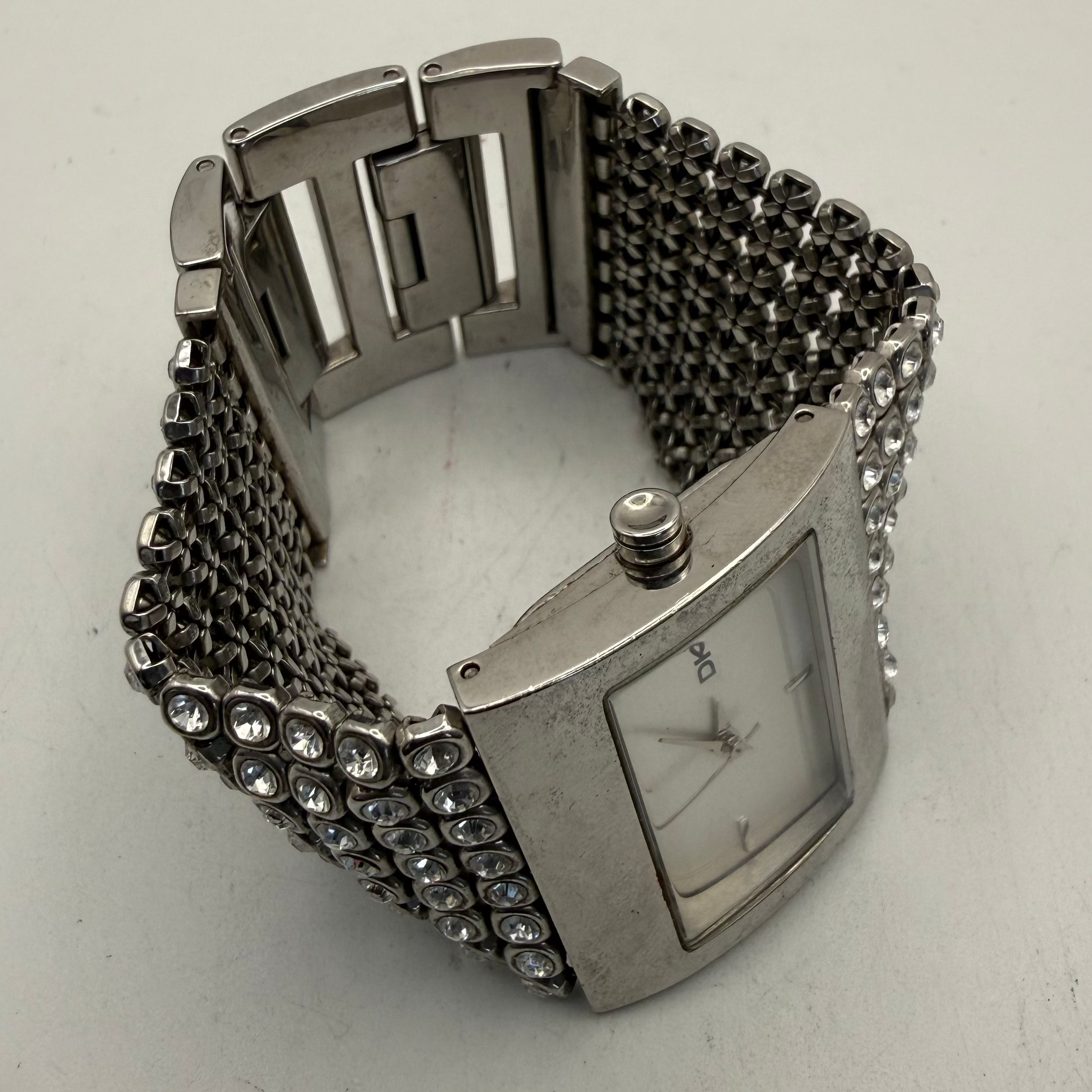 DKNY NY-4661 Crystal Set Stainless Steel Ladies Watch (Fully Tested and Working)- £35.00