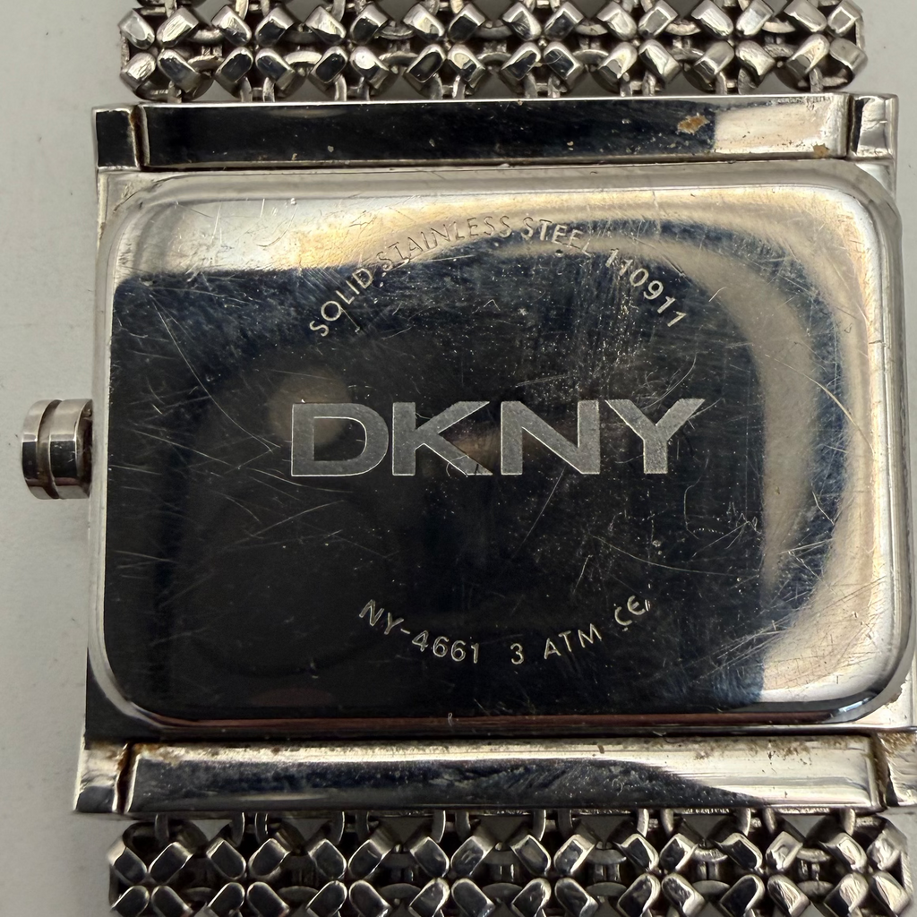 DKNY NY-4661 Crystal Set Stainless Steel Ladies Watch (Fully Tested and Working)- £35.00