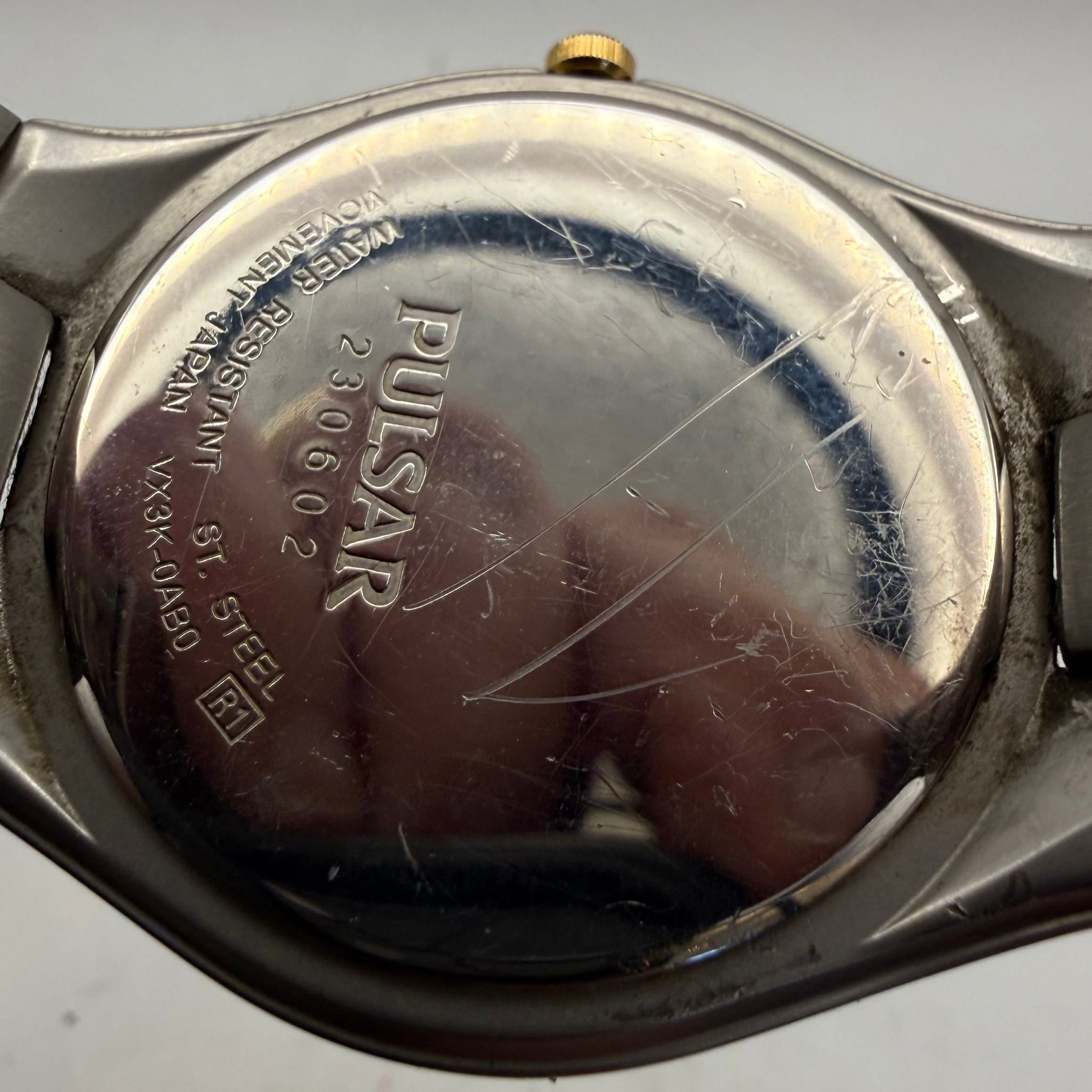 Pulsar VX3K-0AR0 Two-Tone Blue Dial Date Quartz Men's Watch (Fully Tested and Working)- £35.00