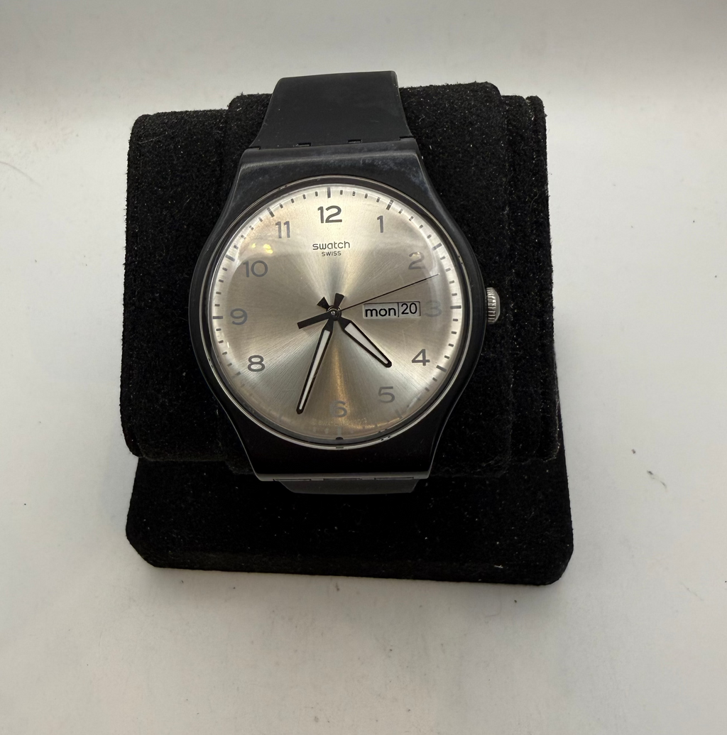Swatch Originals Gent Silver Dial Day-Date Swiss Quartz Watch (Fully Tested and Working)- £35.00