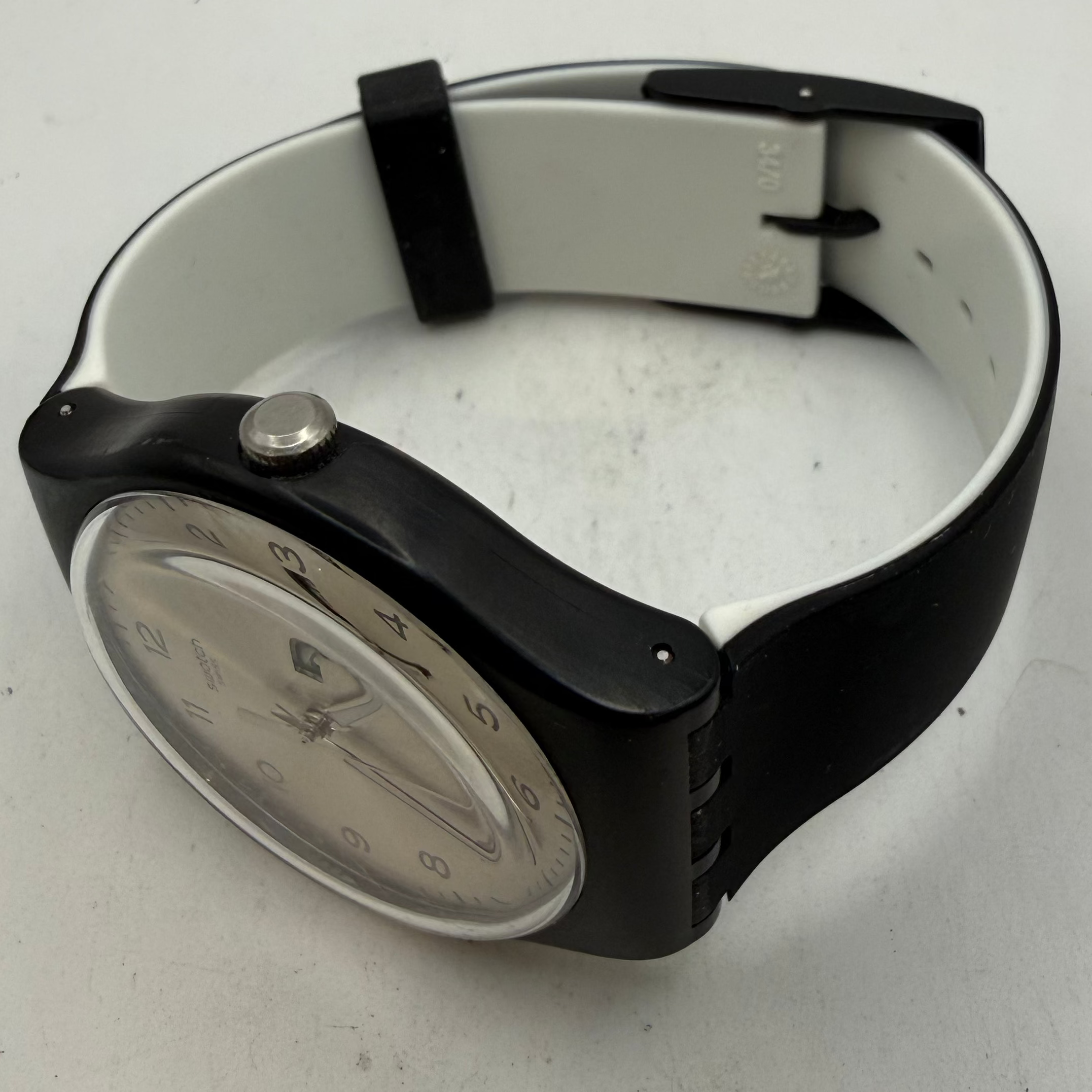 Swatch Originals Gent Silver Dial Day-Date Swiss Quartz Watch (Fully Tested and Working)- £35.00