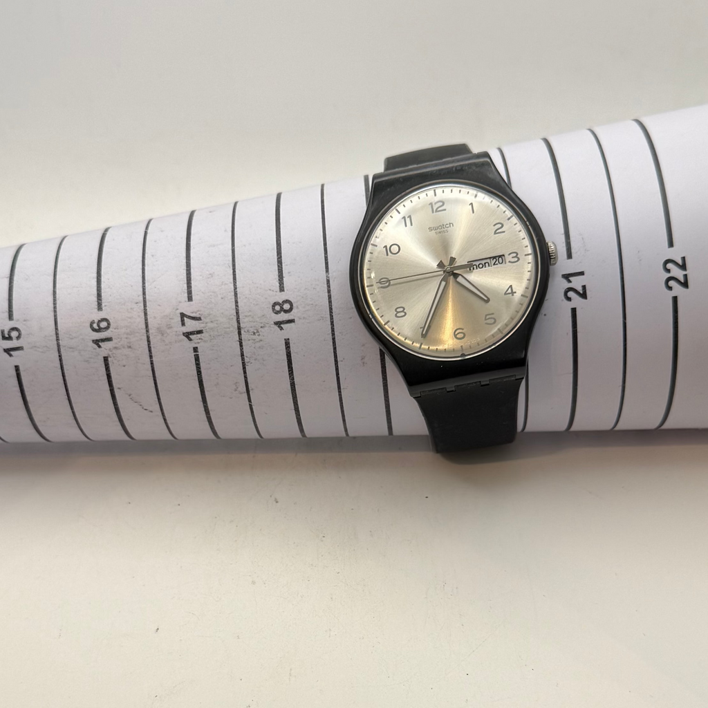 Swatch Originals Gent Silver Dial Day-Date Swiss Quartz Watch (Fully Tested and Working)- £35.00