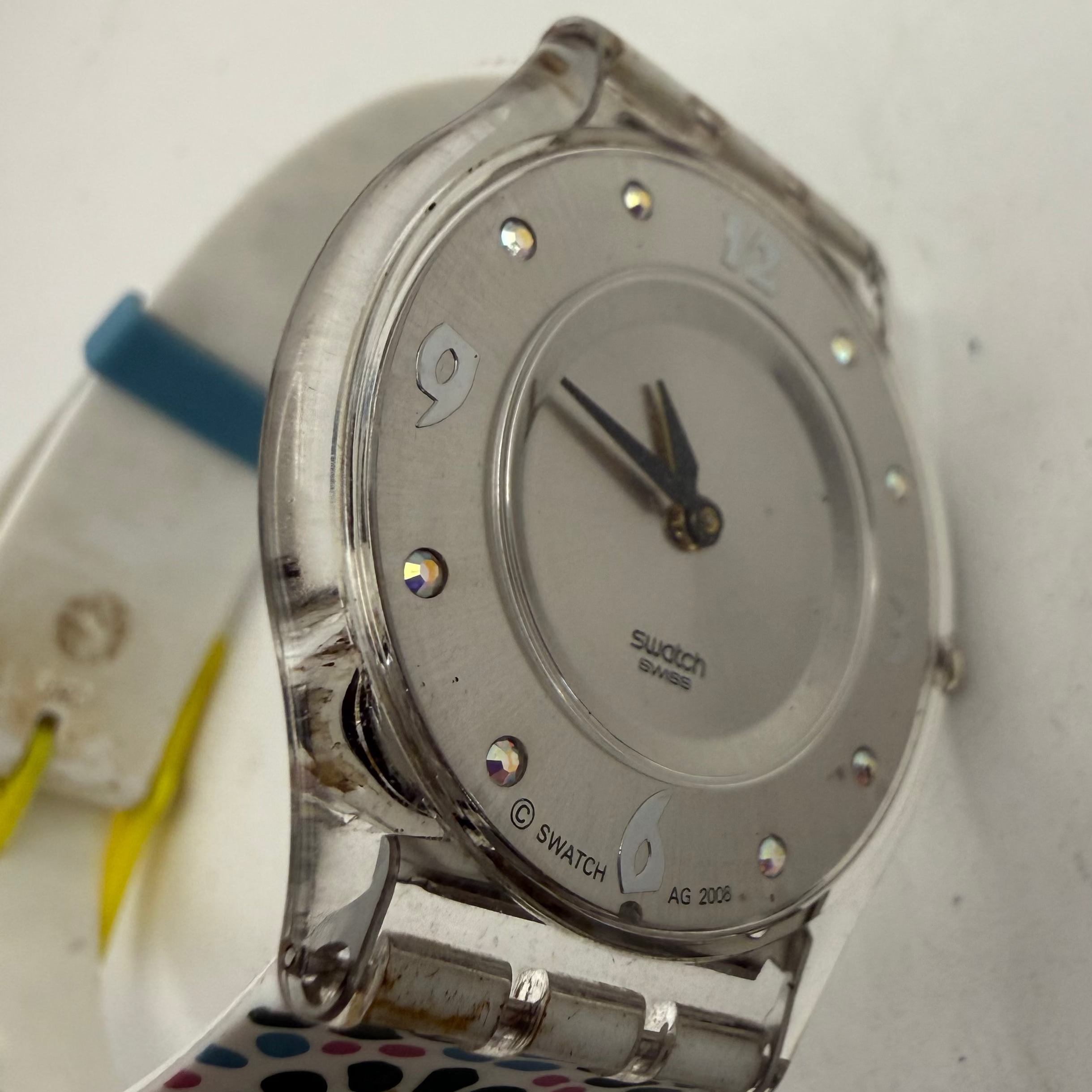 Swatch Ladies Silver Dial Patterned Silicone Strap Quartz Watch AG 2008 (Fully Tested and Working)- £35.00