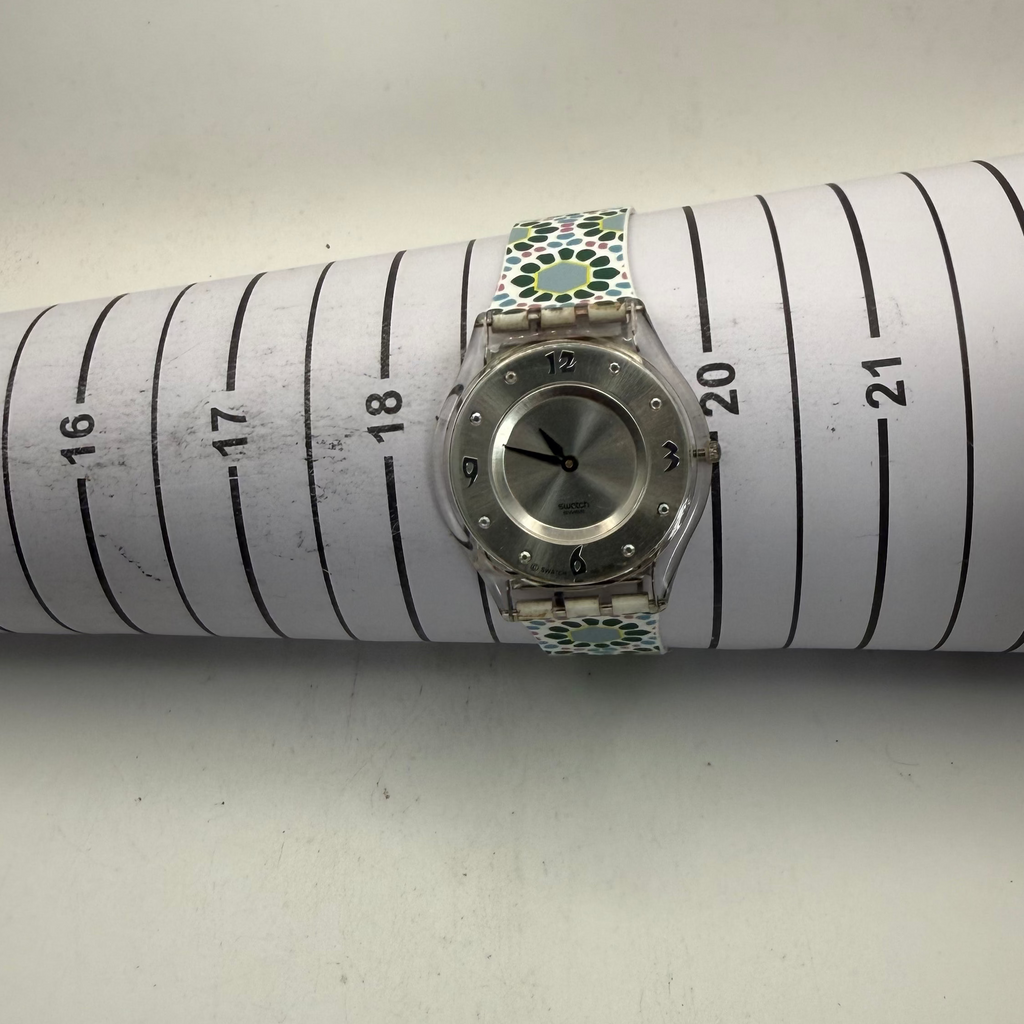 Swatch Ladies Silver Dial Patterned Silicone Strap Quartz Watch AG 2008 (Fully Tested and Working)- £35.00