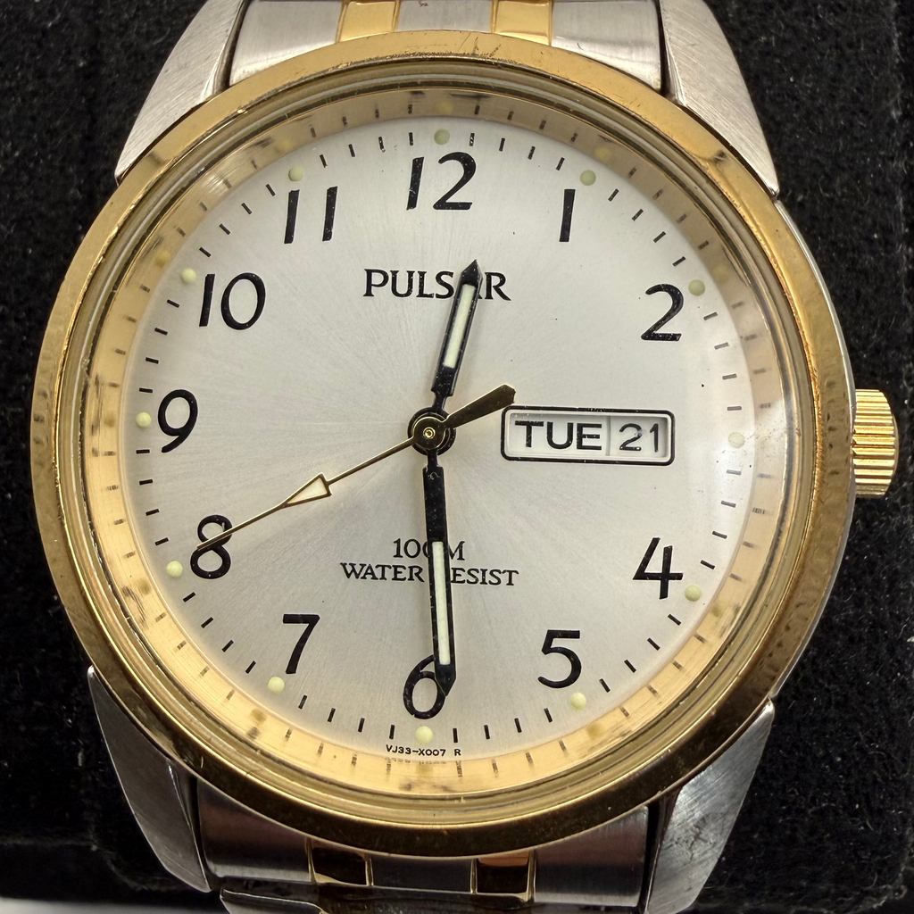 Pulsar Two-Tone Day/Date Quartz Men's Watch 100M (Fully Tested and Working)- £45.00