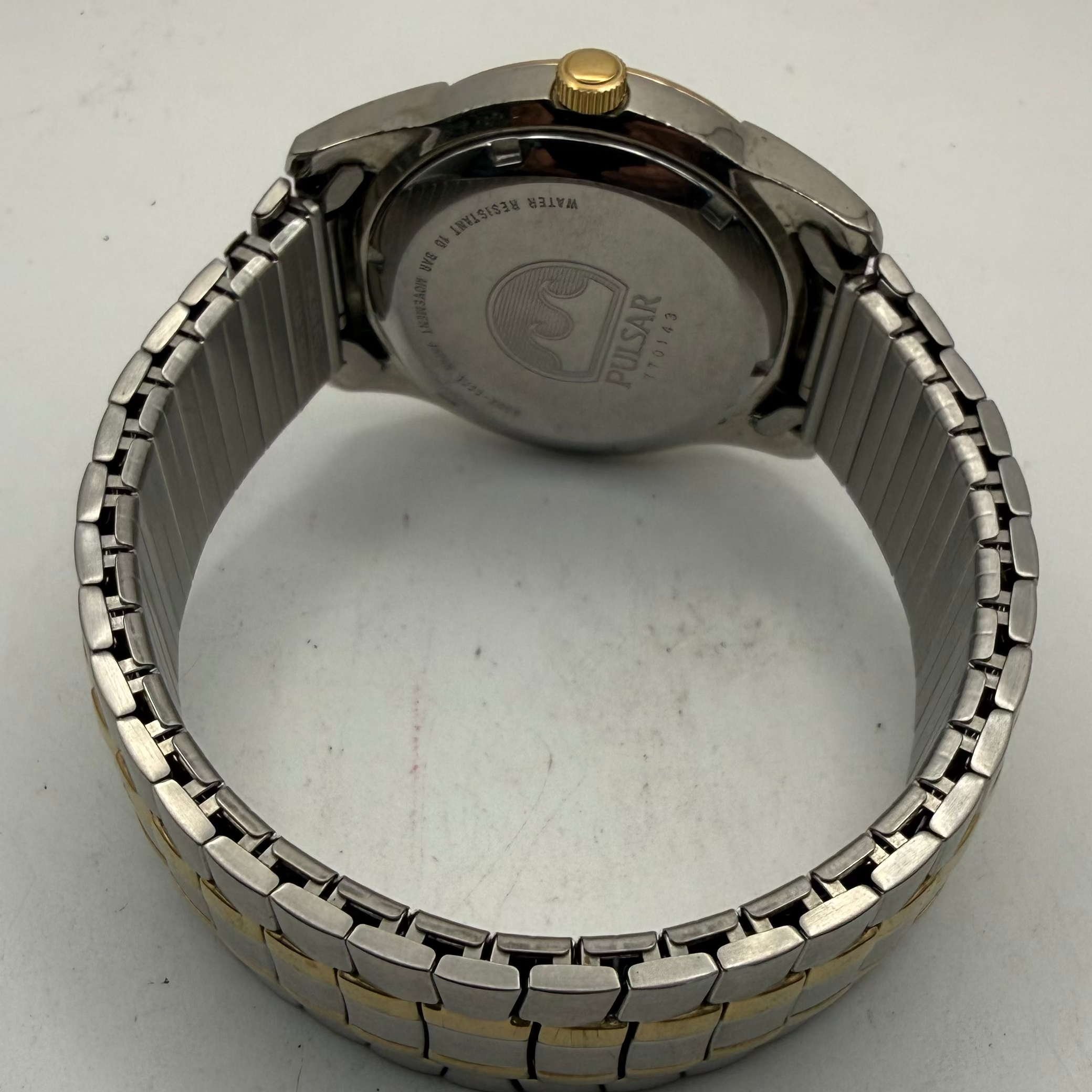 Pulsar Two-Tone Day/Date Quartz Men's Watch 100M (Fully Tested and Working)- £45.00