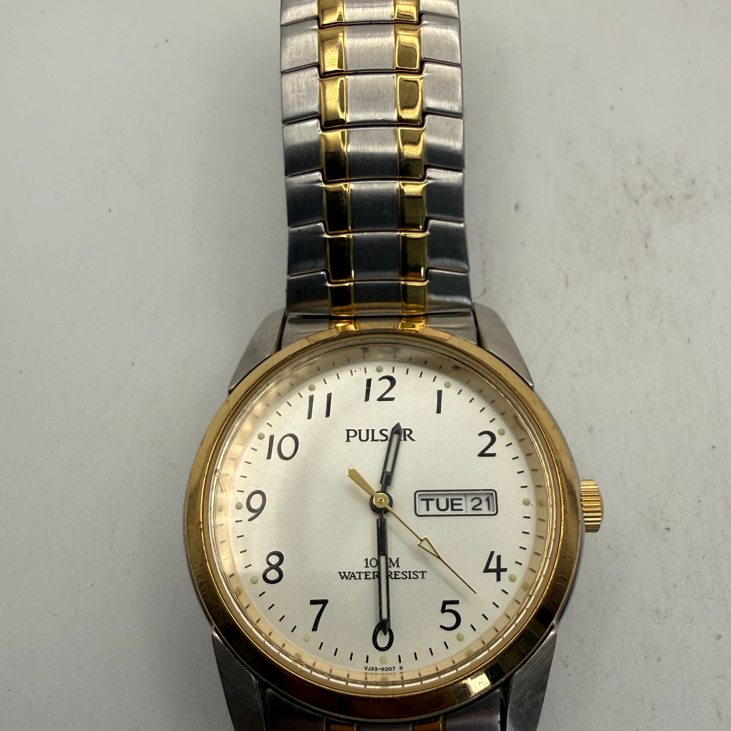 Pulsar Two-Tone Day/Date Quartz Men's Watch 100M (Fully Tested and Working)- £45.00