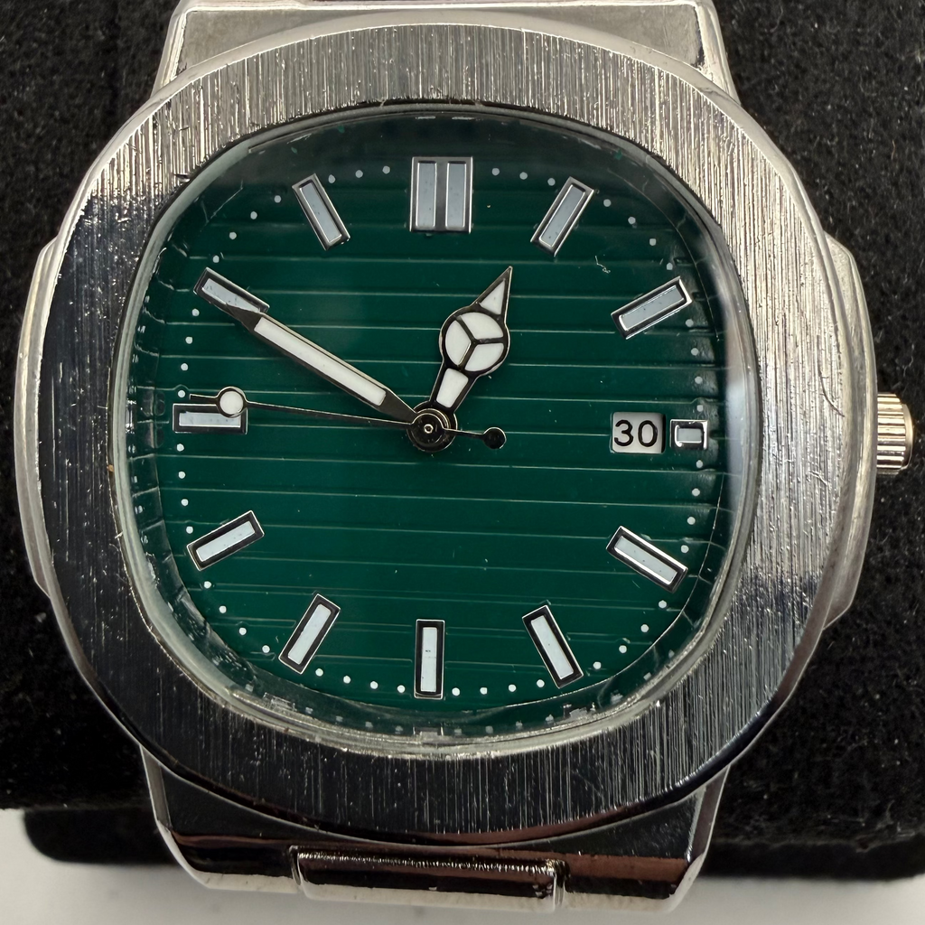 Nautilus Style Green Dial Quartz Watch 40mm (Fully Tested and Working)- £8.00