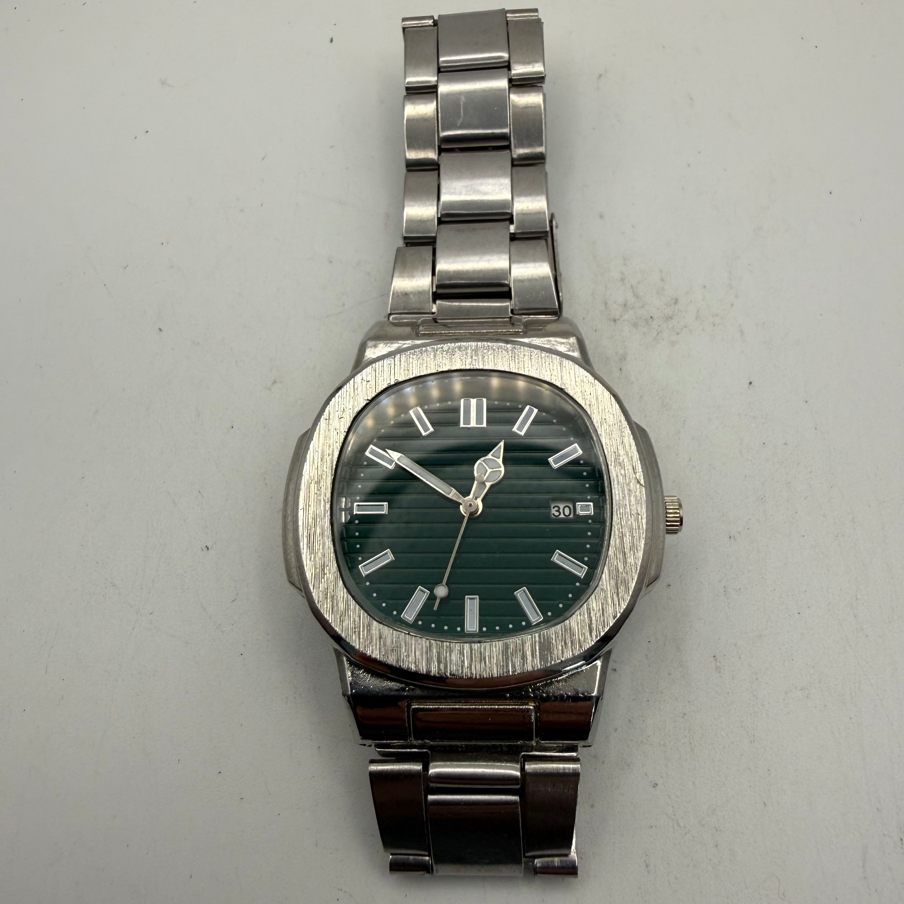 Nautilus Style Green Dial Quartz Watch 40mm (Fully Tested and Working)- £8.00