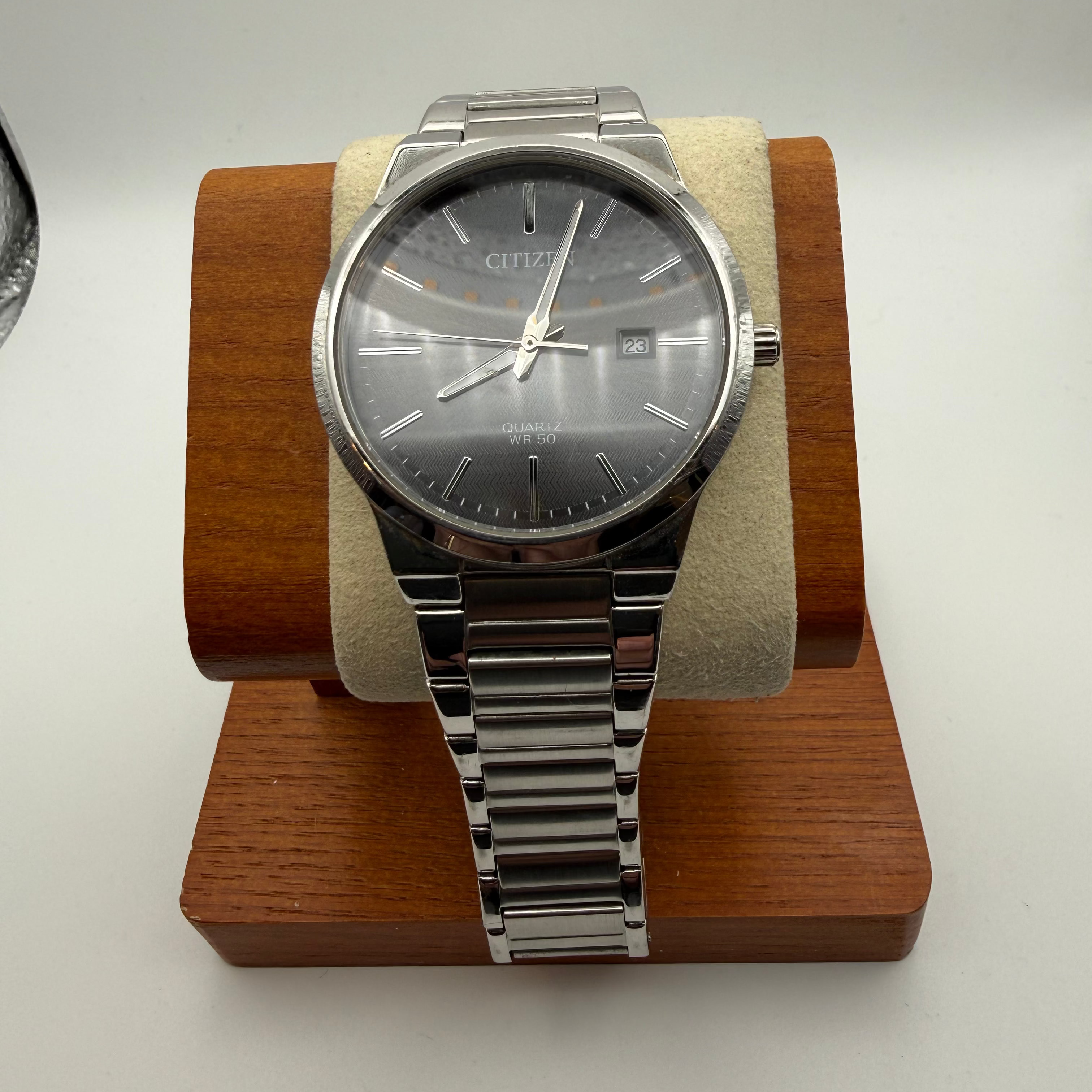 Citizen Quartz WR50 – Black Dial- £64.99